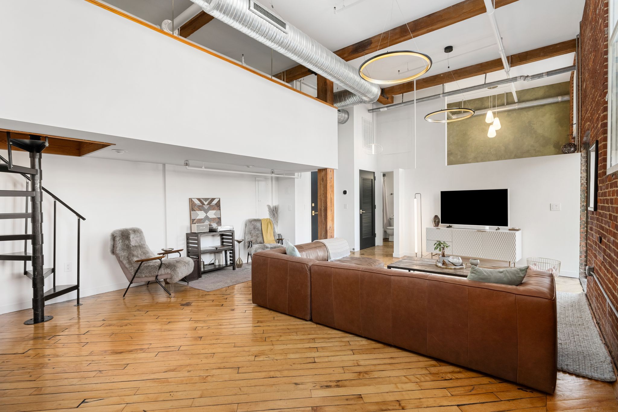 1400 Rosa L Parks Blvd #216