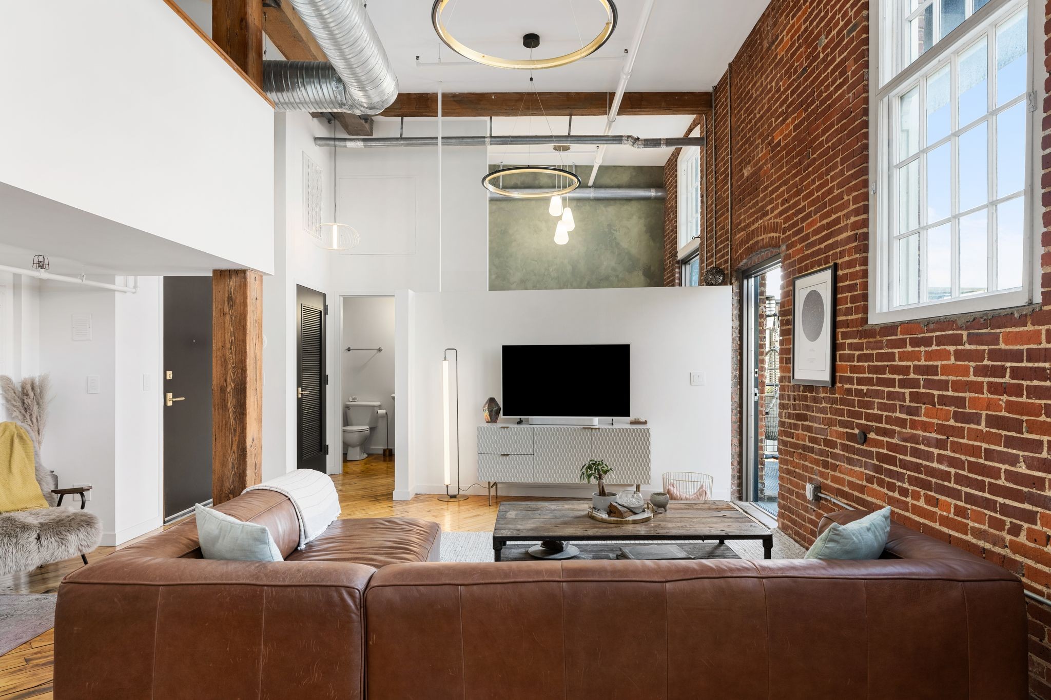 1400 Rosa L Parks Blvd #216