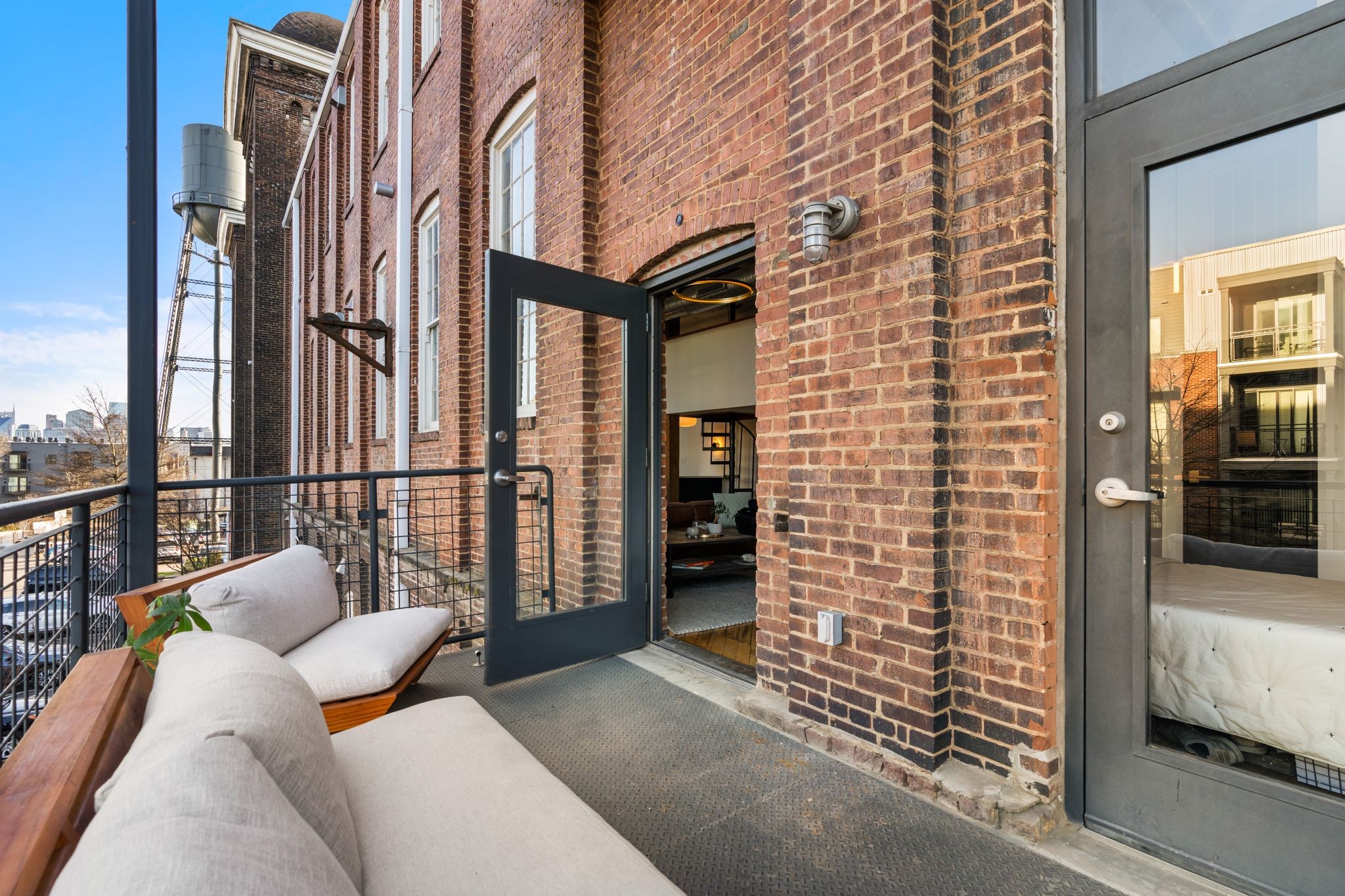 1400 Rosa L Parks Blvd #216