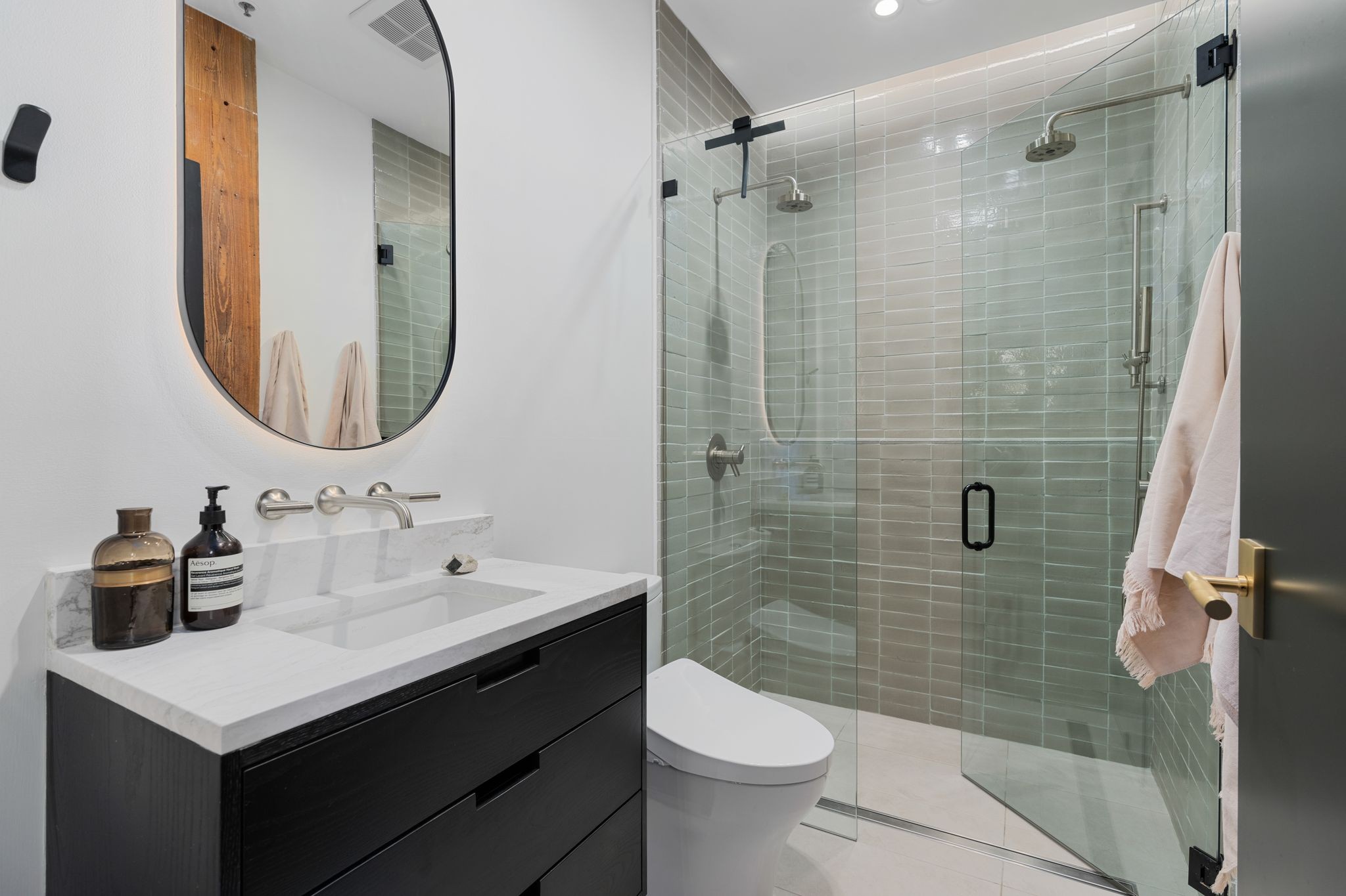 1400 Rosa L Parks Blvd #216