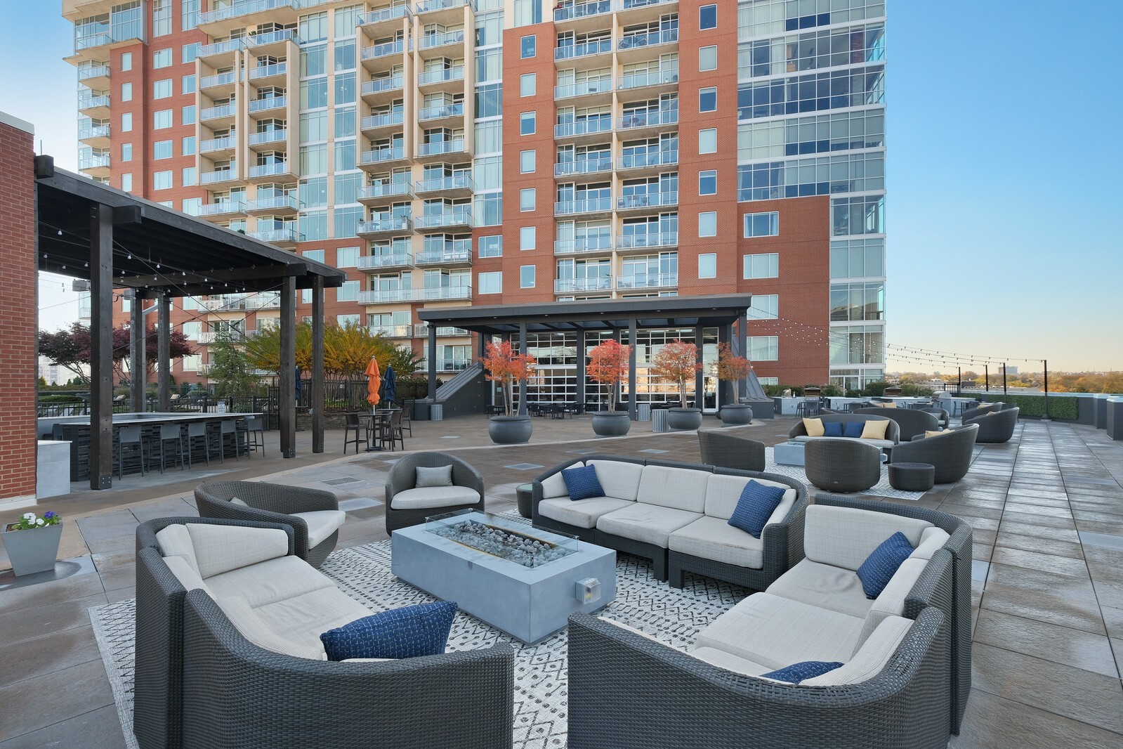 600 12th Ave, S Unit: 1203