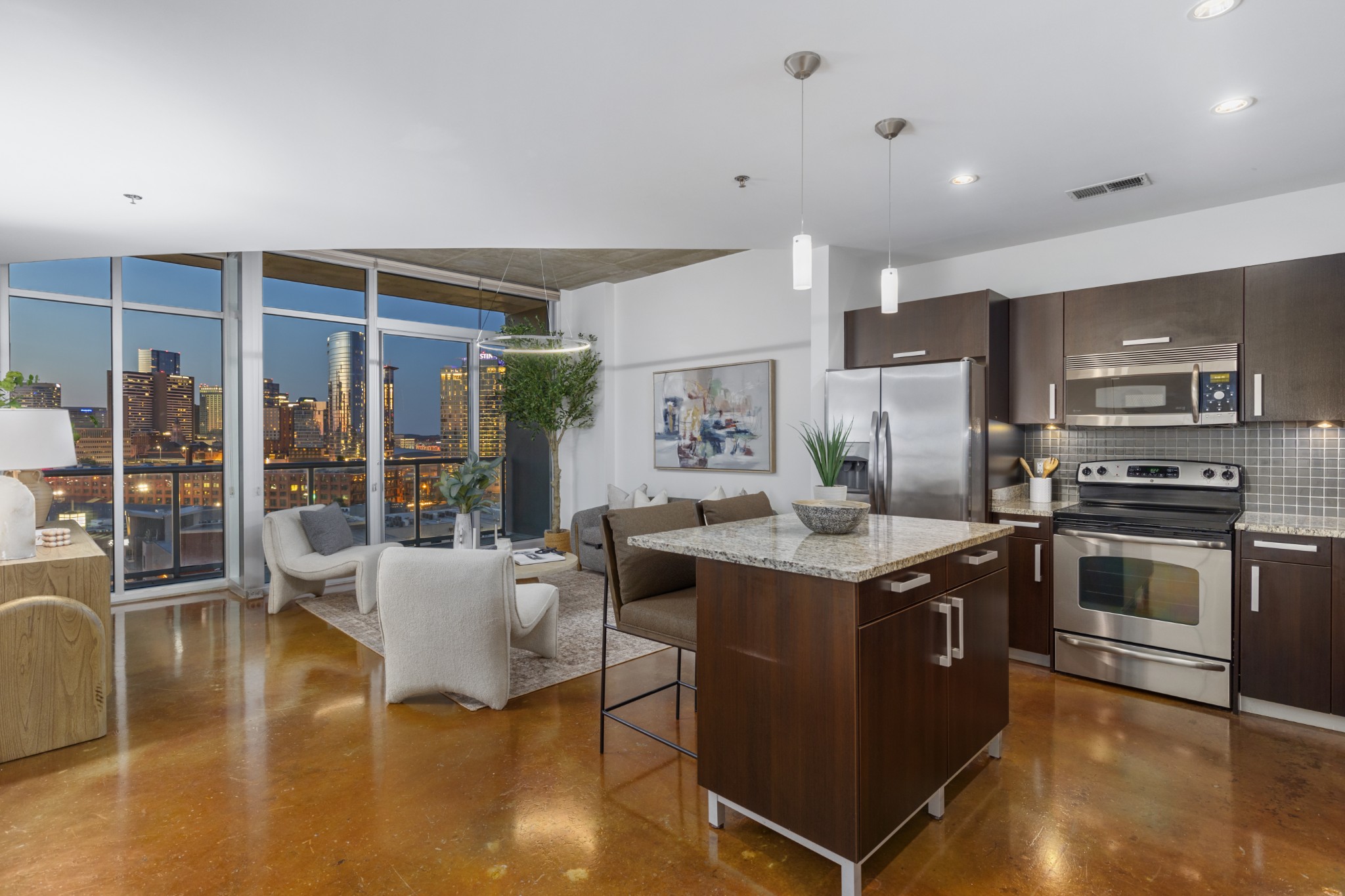 600 12th Ave, S Unit: 1203