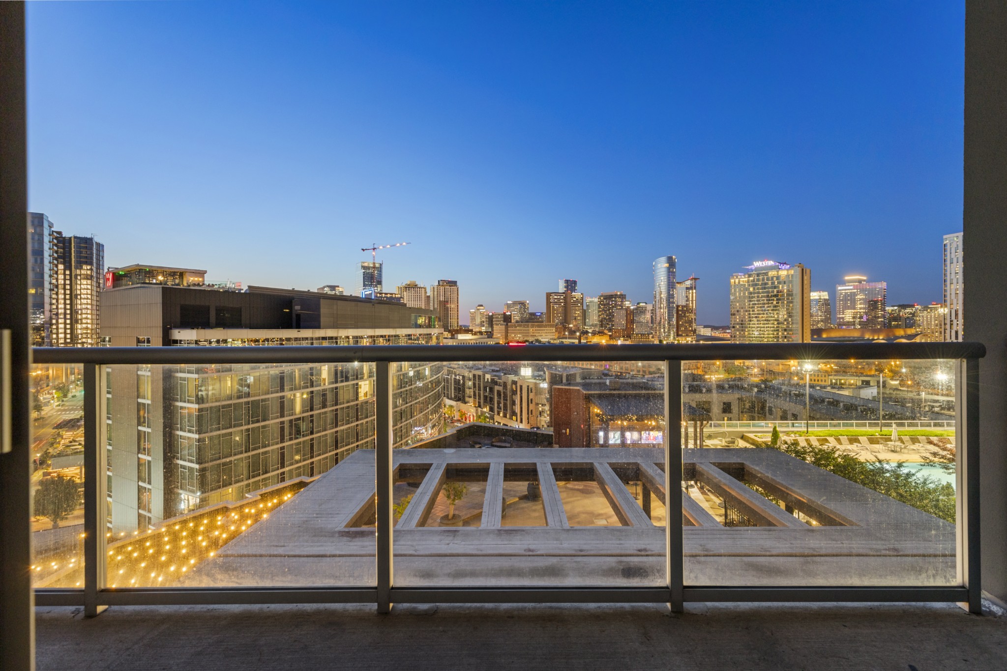 600 12th Ave, S Unit: 1203