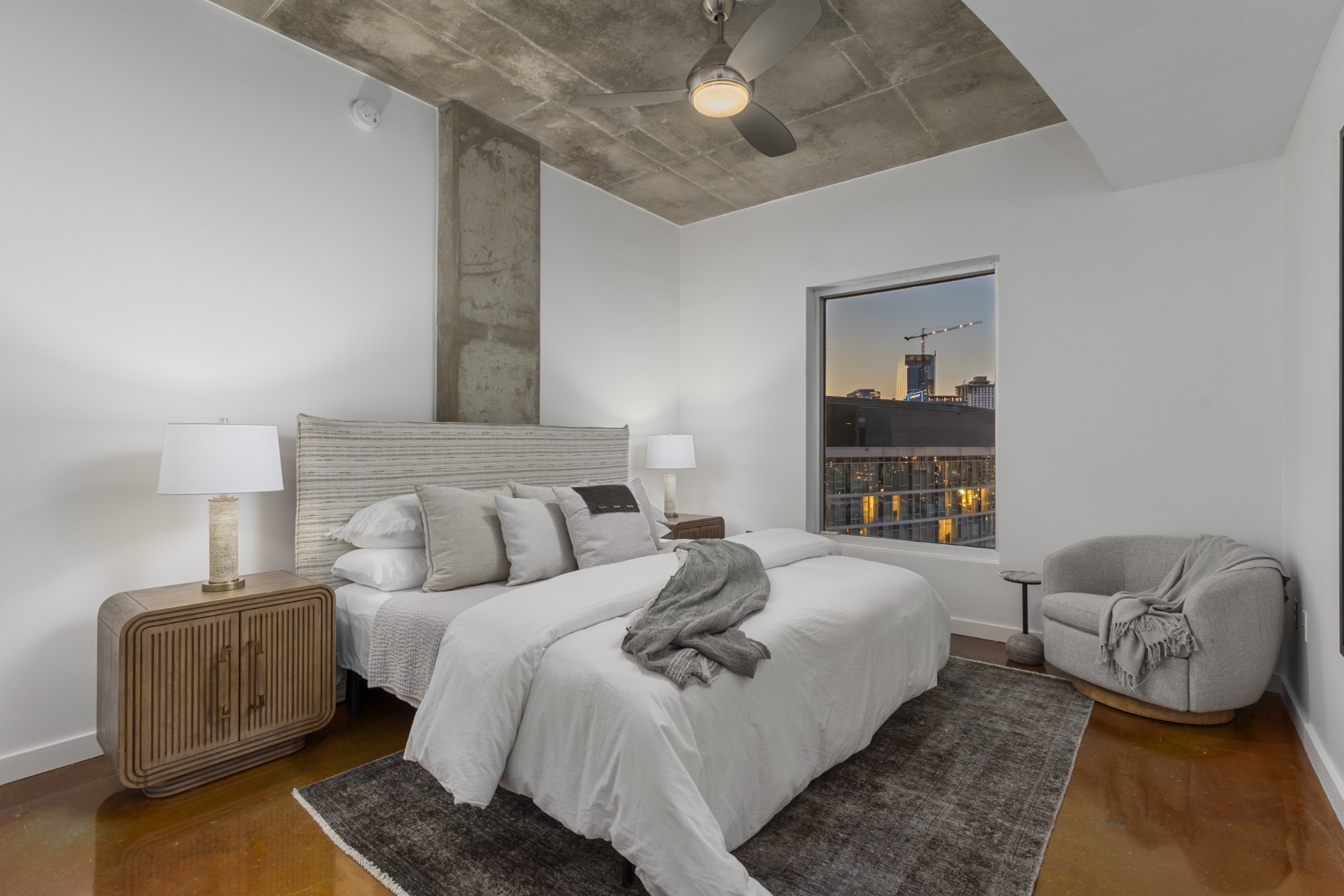 600 12th Ave, S Unit: 1203