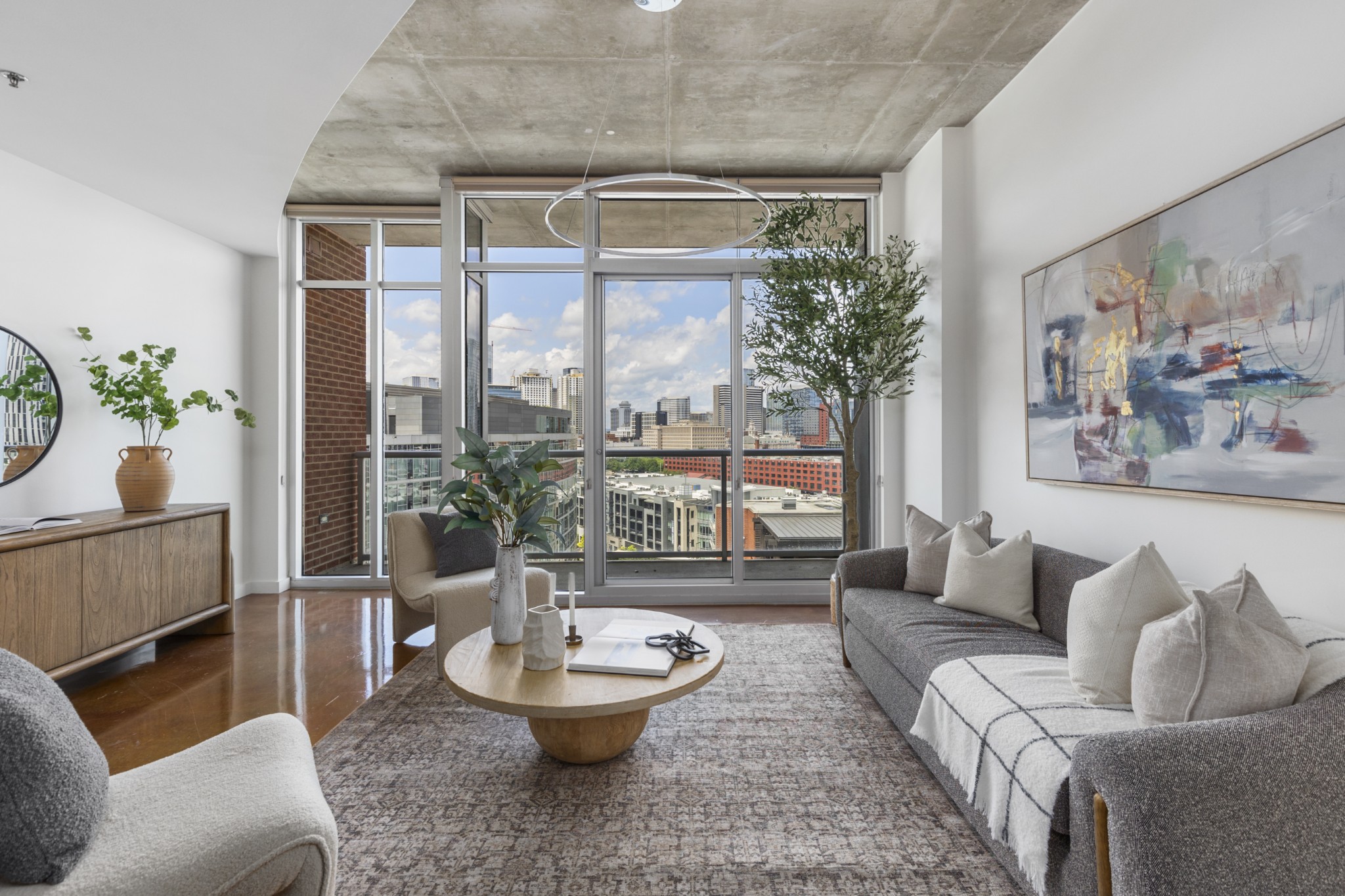 600 12th Ave, S Unit: 1203