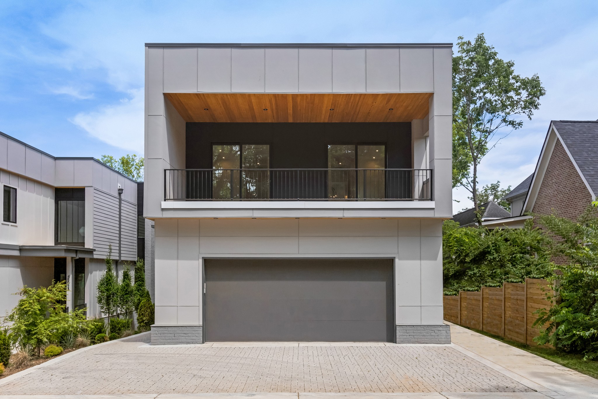 4502B Belmont Park Ter