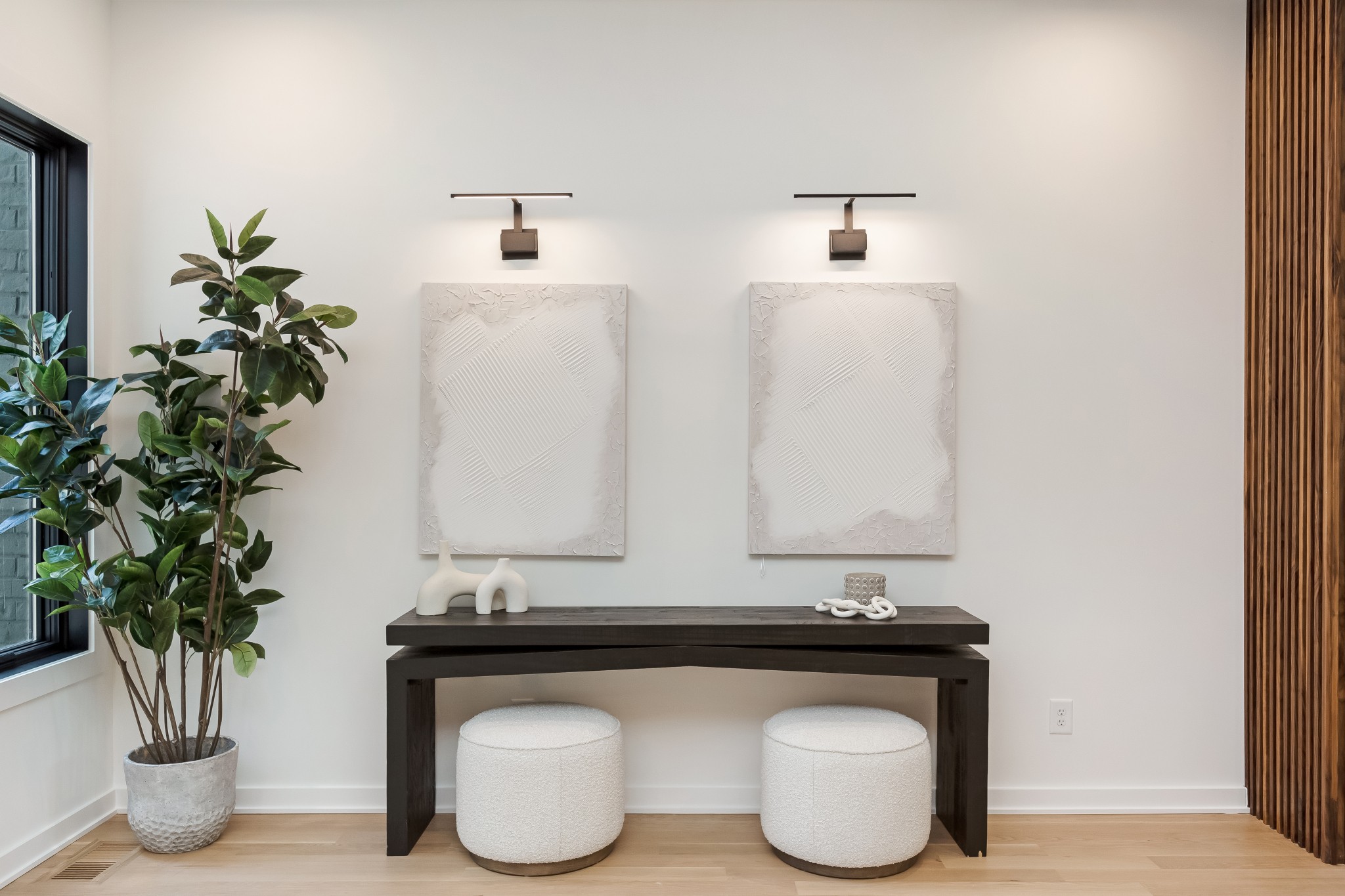 4502B Belmont Park Ter