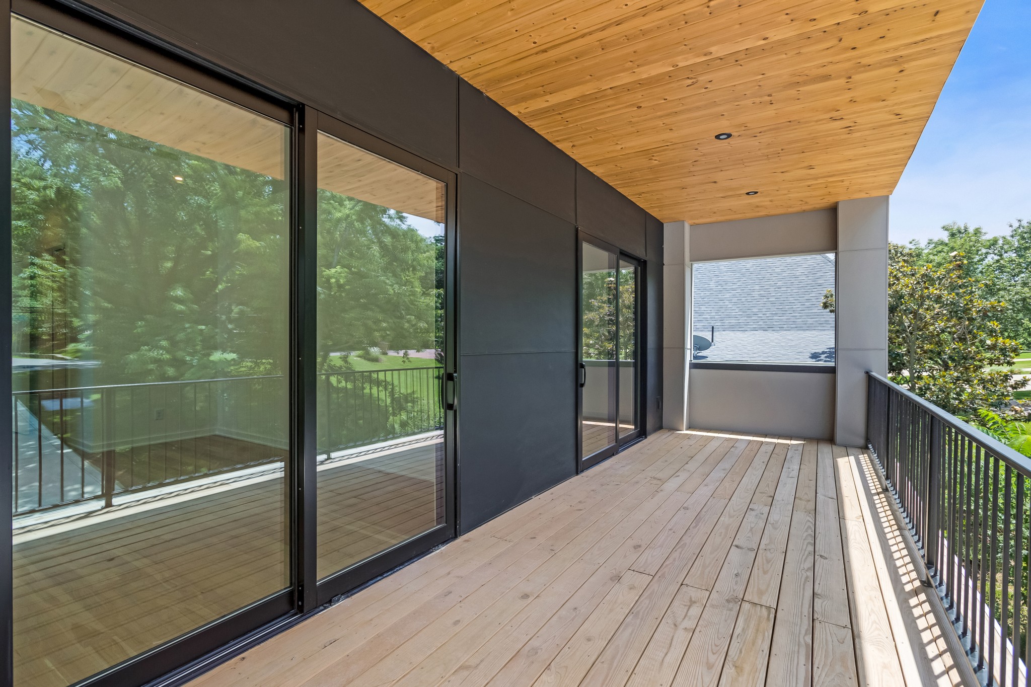 4502B Belmont Park Ter