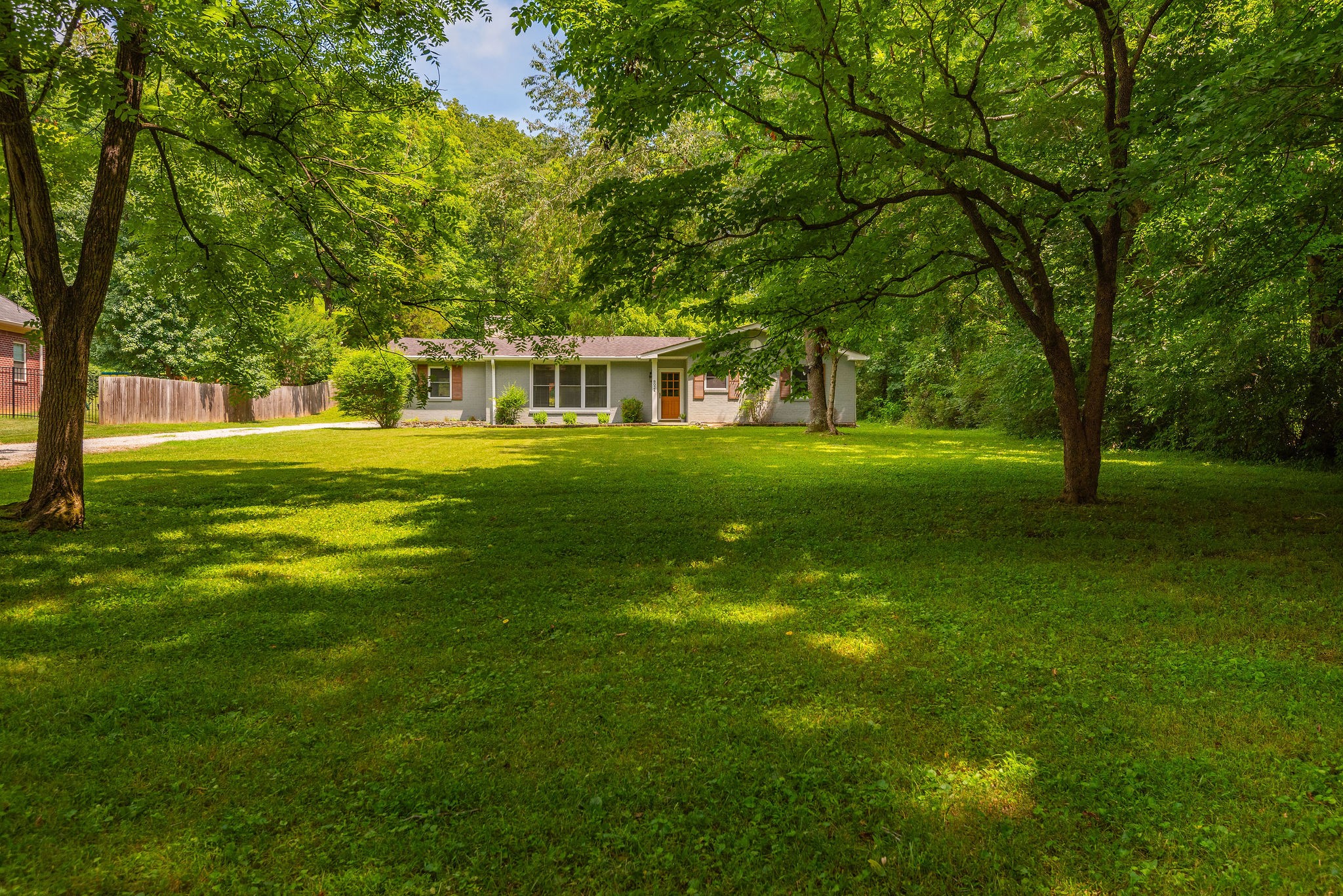 8024 Charlotte Pike