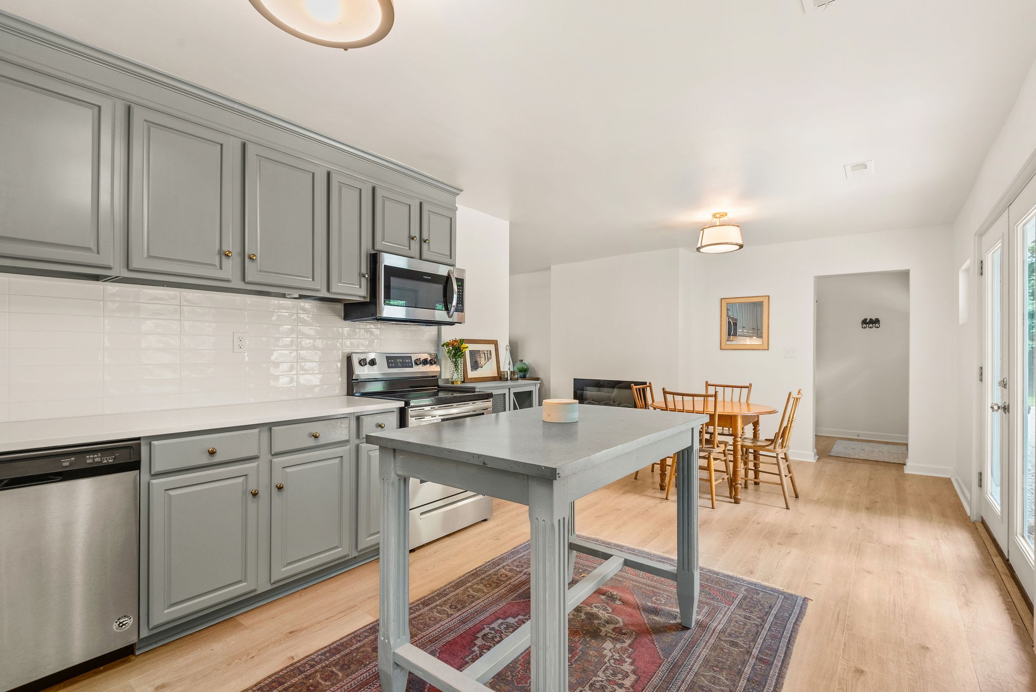 8024 Charlotte Pike