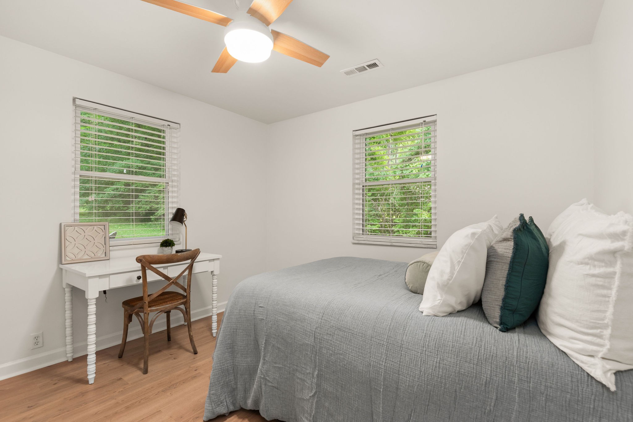 8024 Charlotte Pike