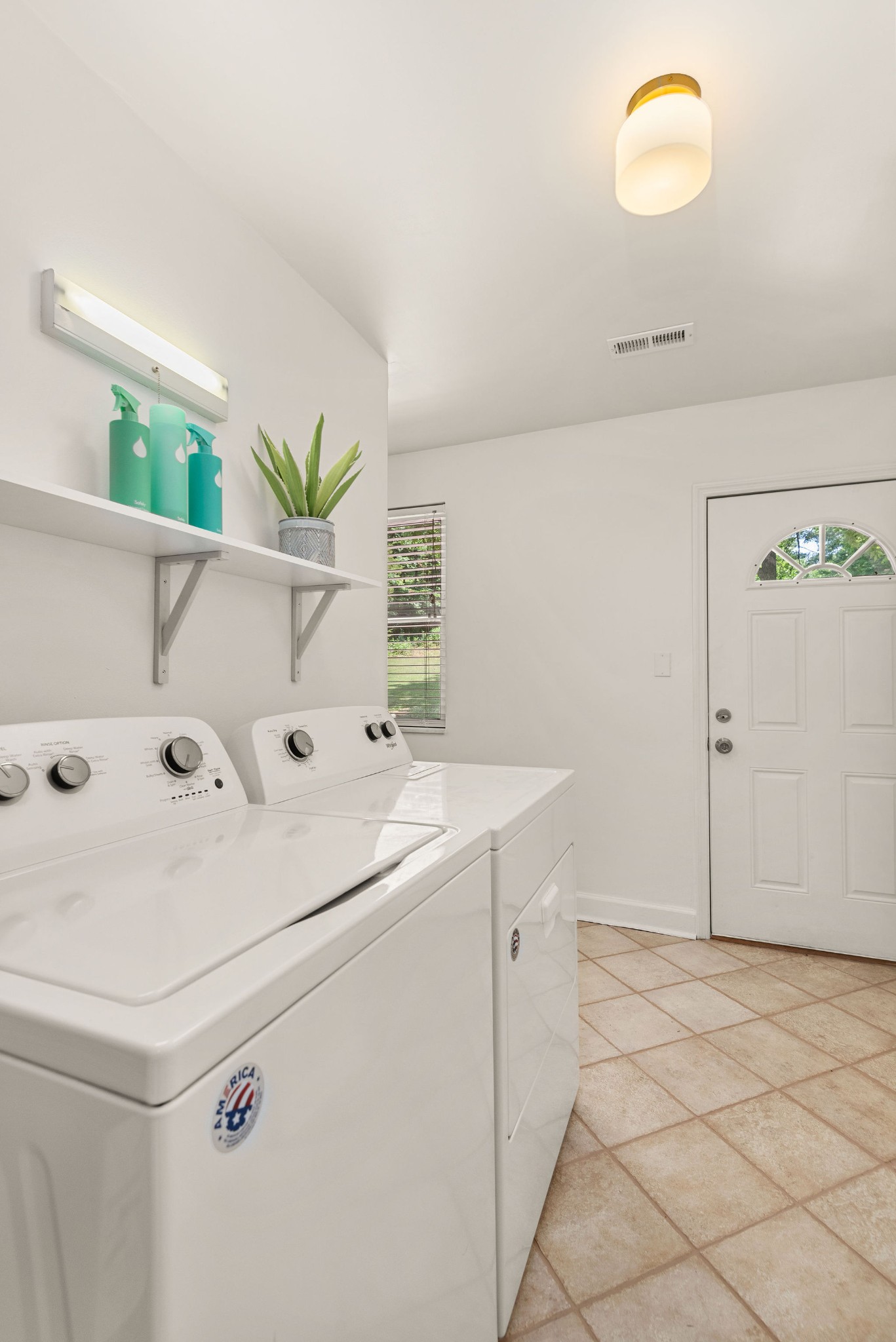 8024 Charlotte Pike