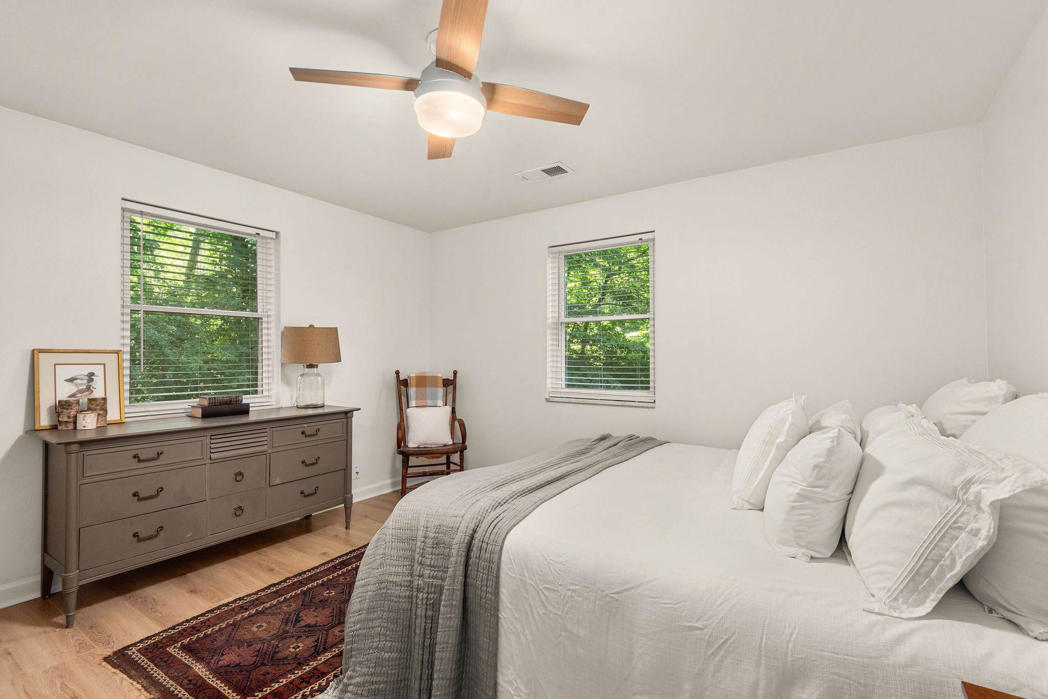 8024 Charlotte Pike