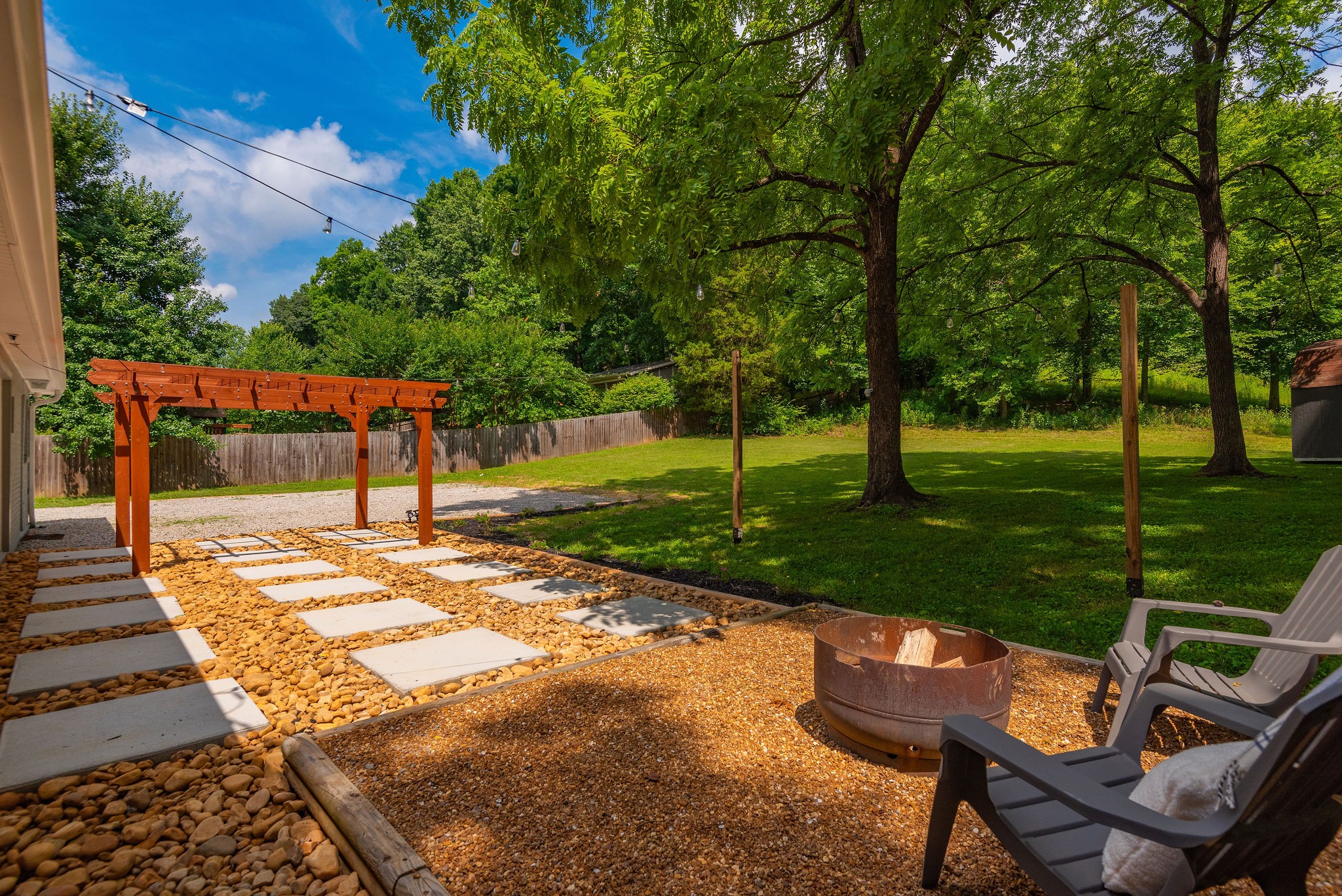8024 Charlotte Pike