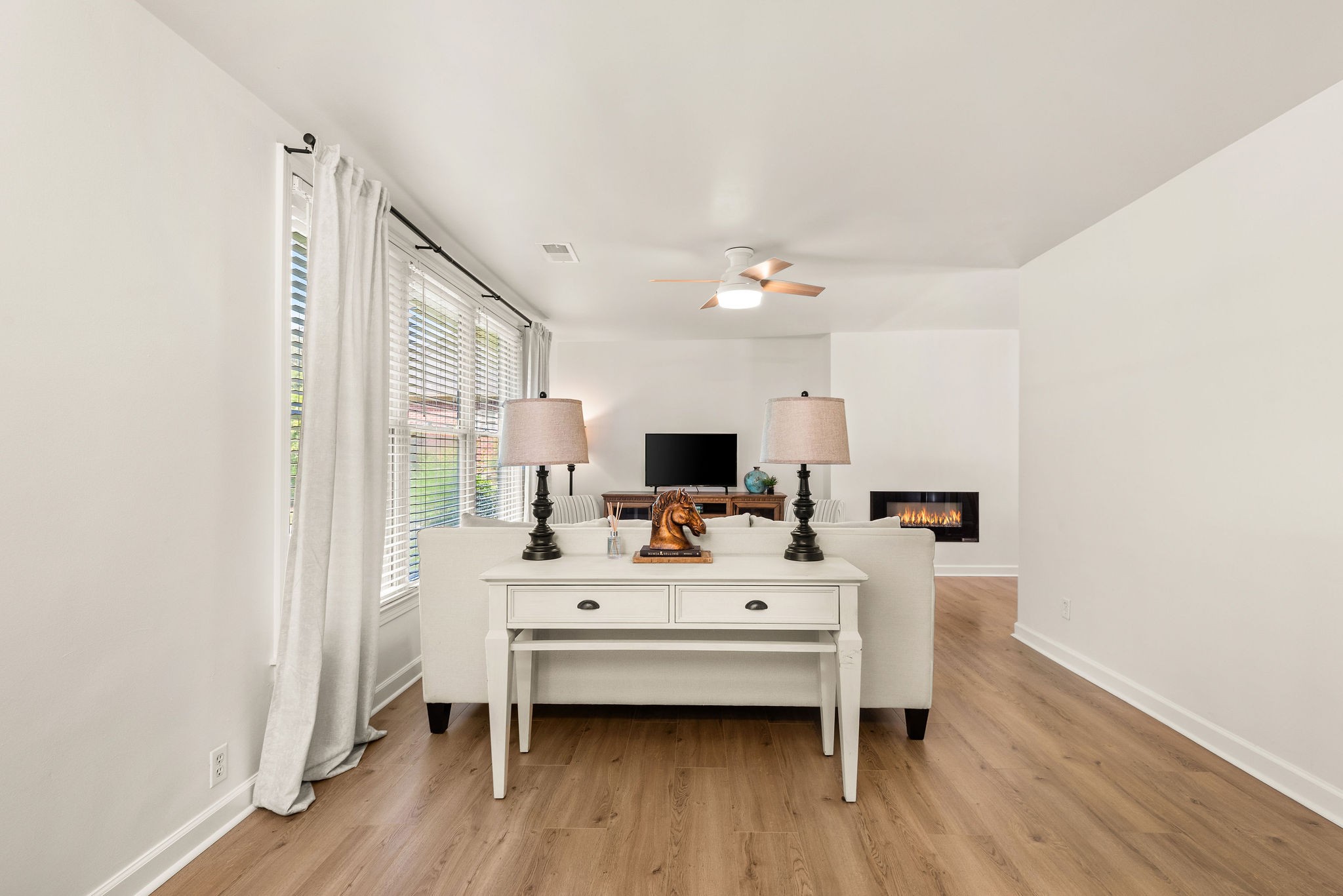 8024 Charlotte Pike