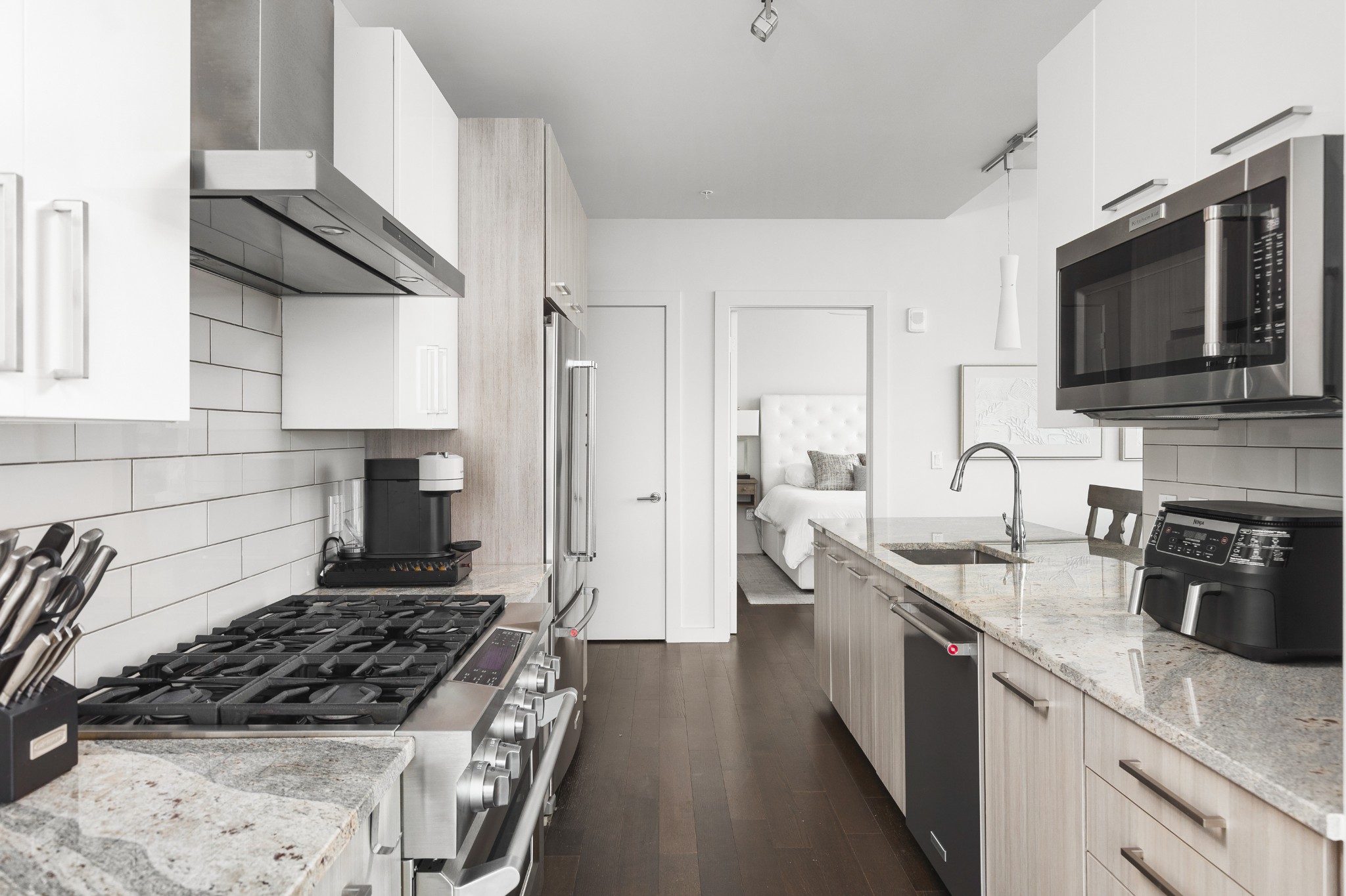 515 Church St Unit: 4103