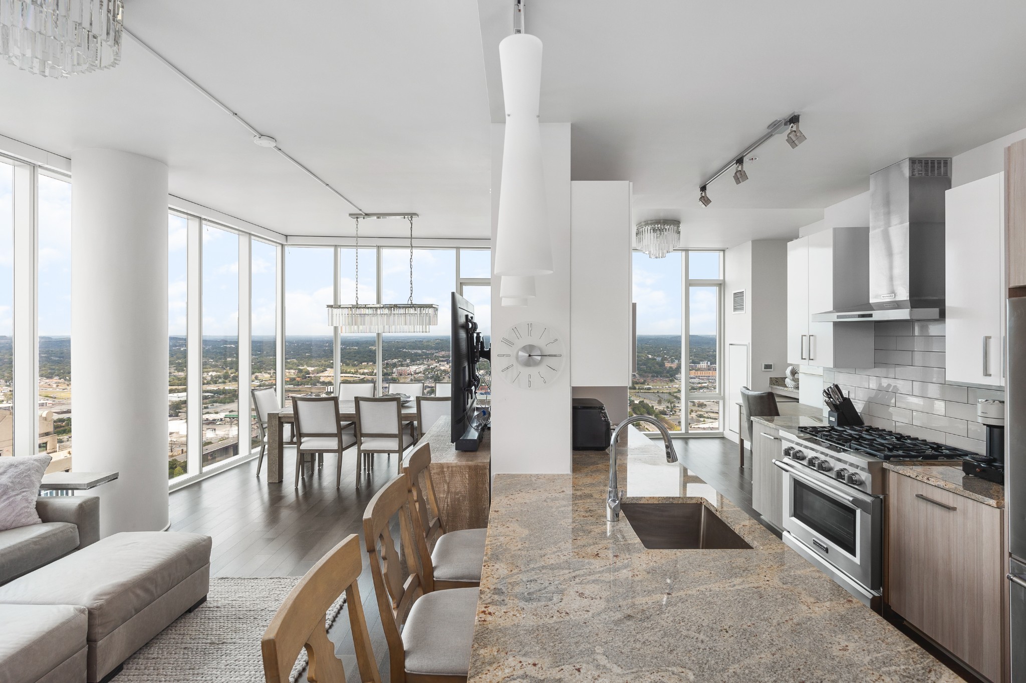 515 Church St Unit: 4103