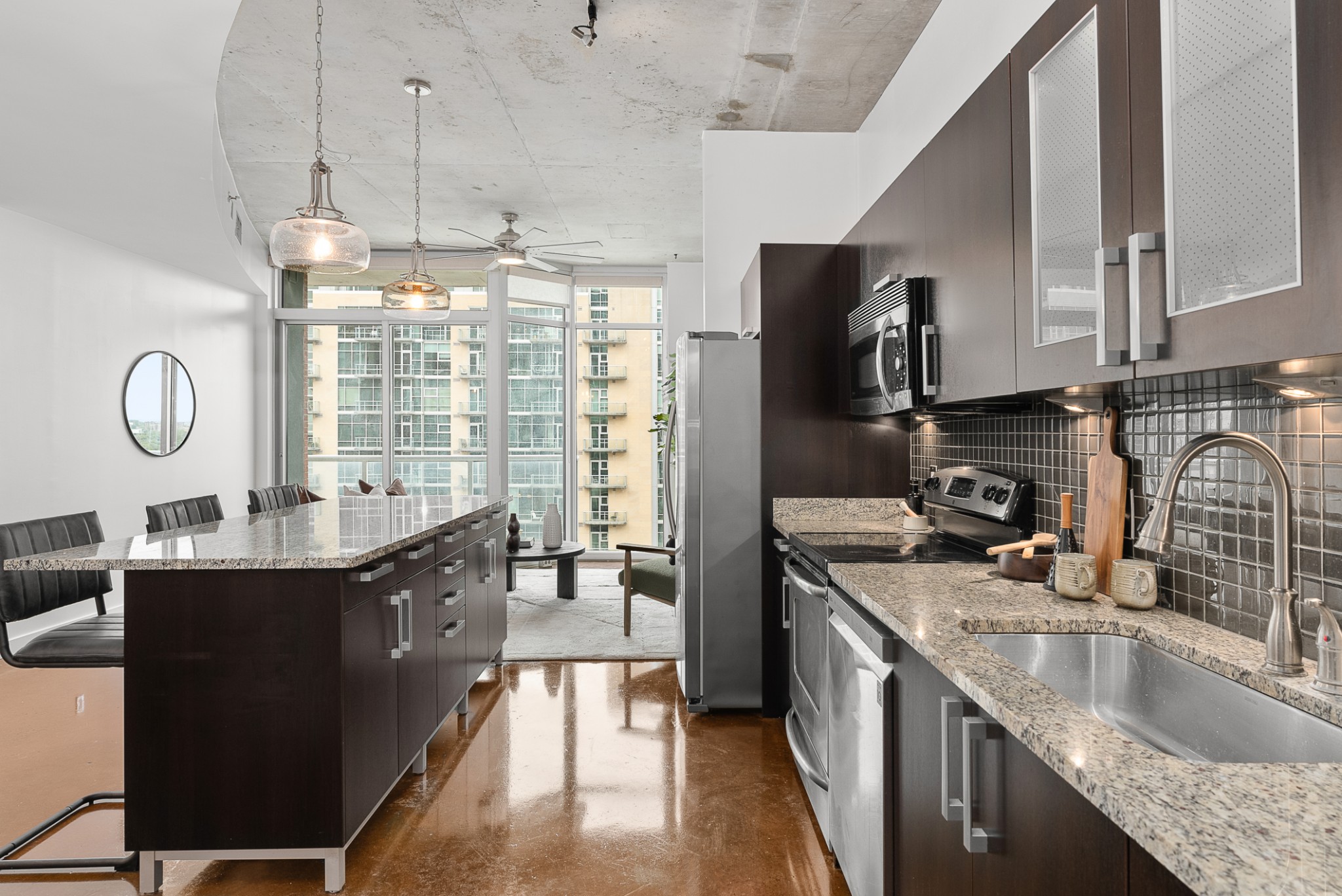 600 12th Ave, S Unit: 1502