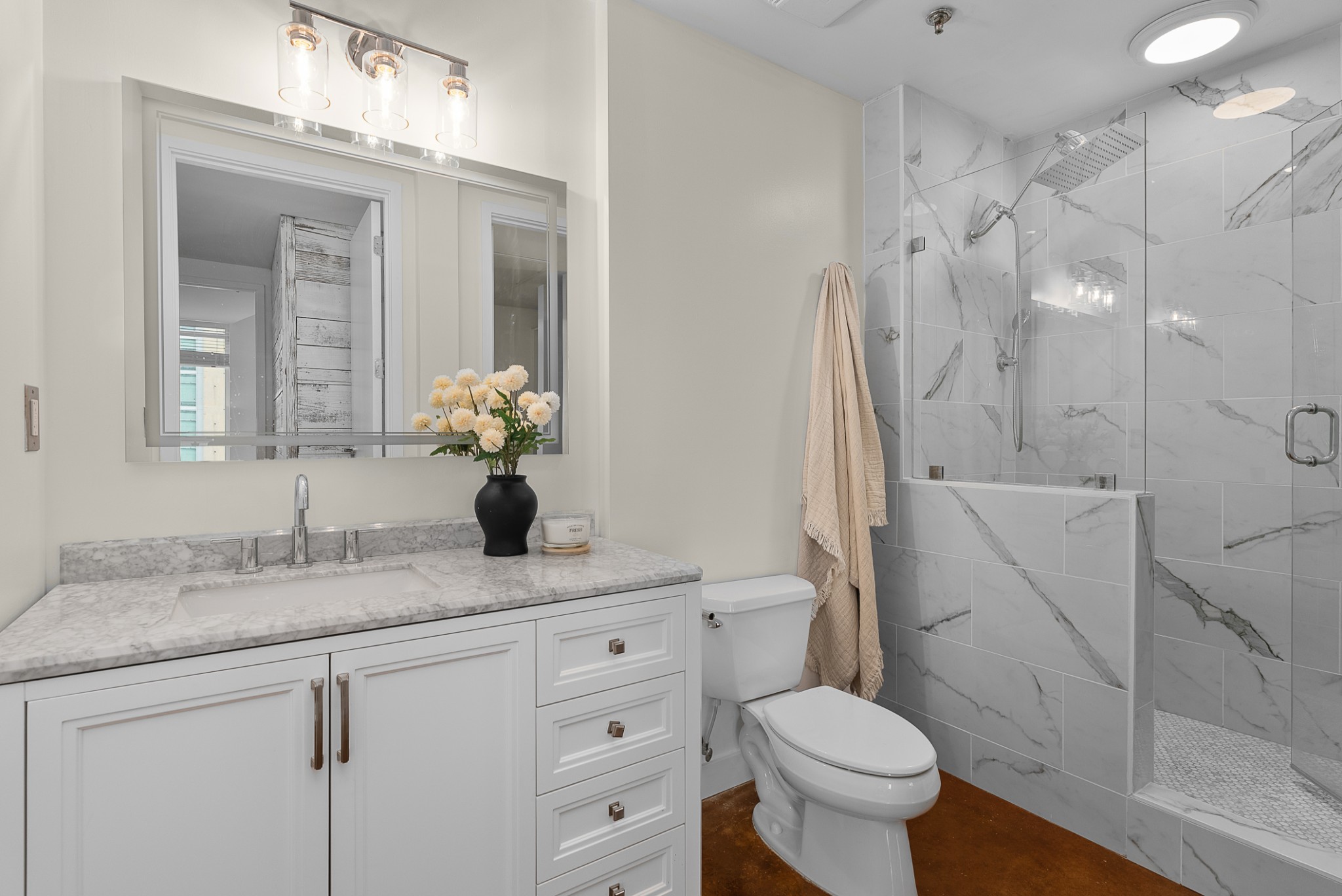 600 12th Ave, S Unit: 1502