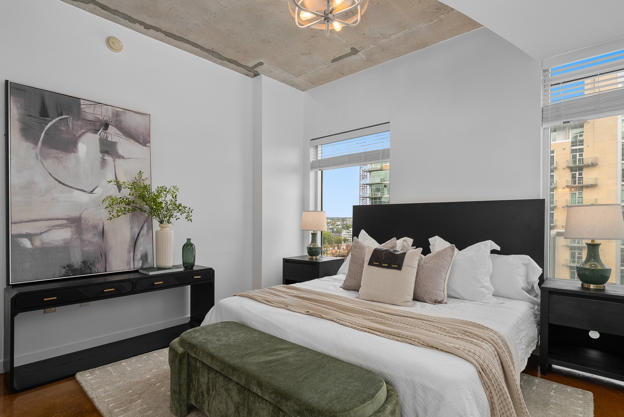 600 12th Ave, S Unit: 1502