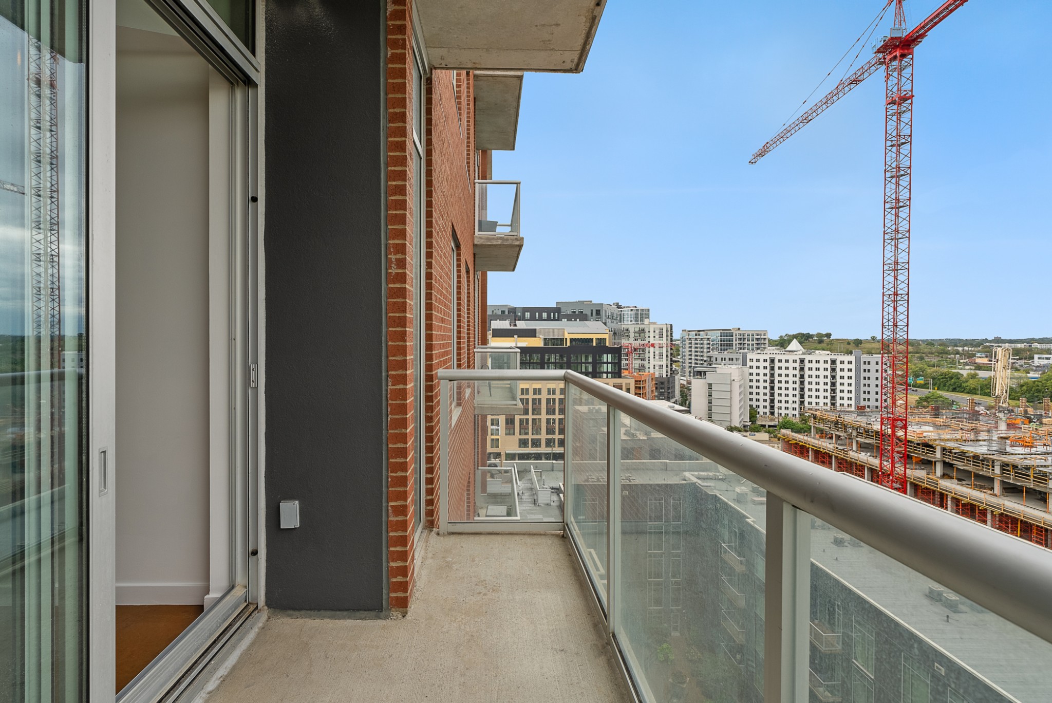 600 12th Ave, S Unit: 1502