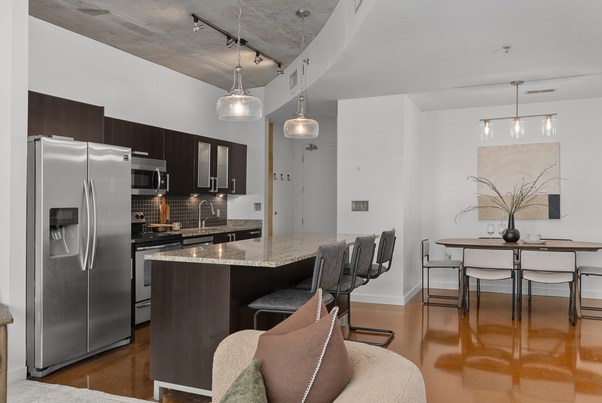 600 12th Ave, S Unit: 1502