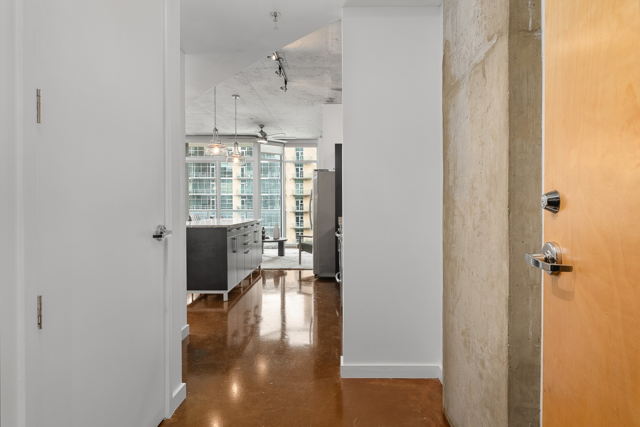 600 12th Ave, S Unit: 1502