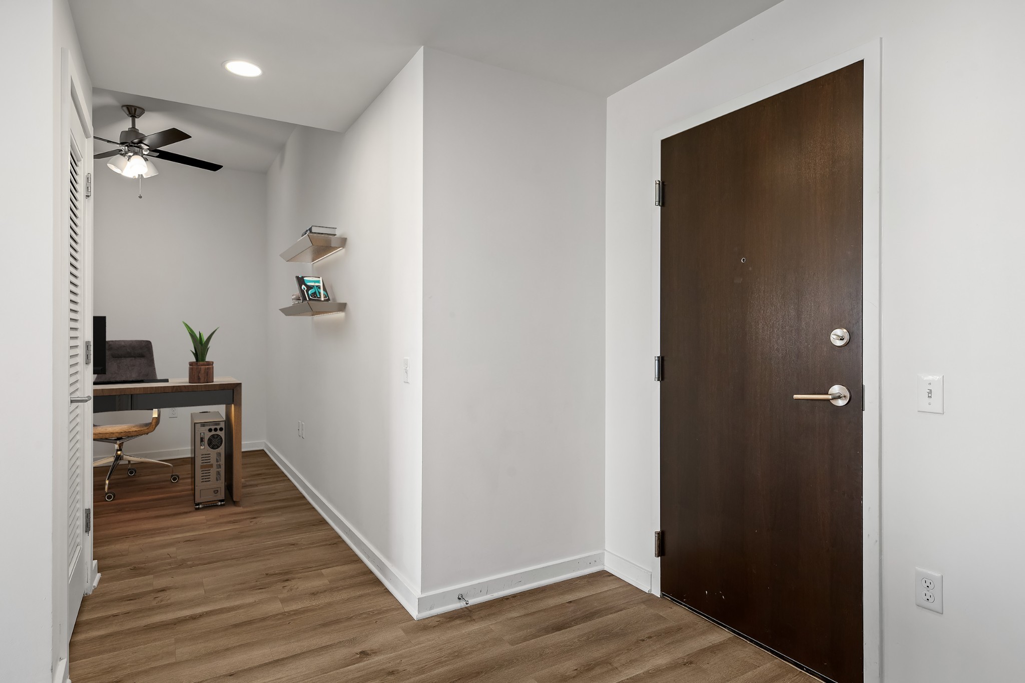 1212 Laurel St Unit: 2108