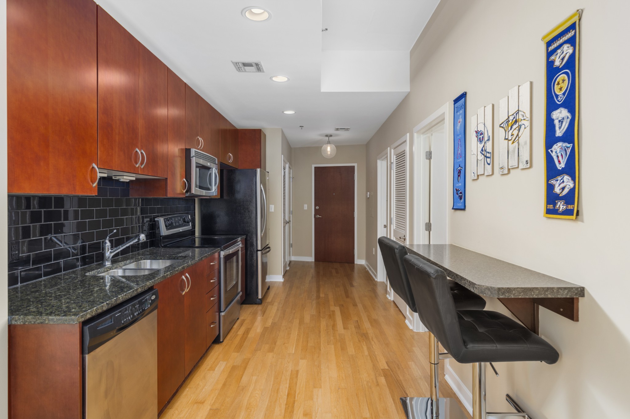 301 Demonbreun St Unit: 921