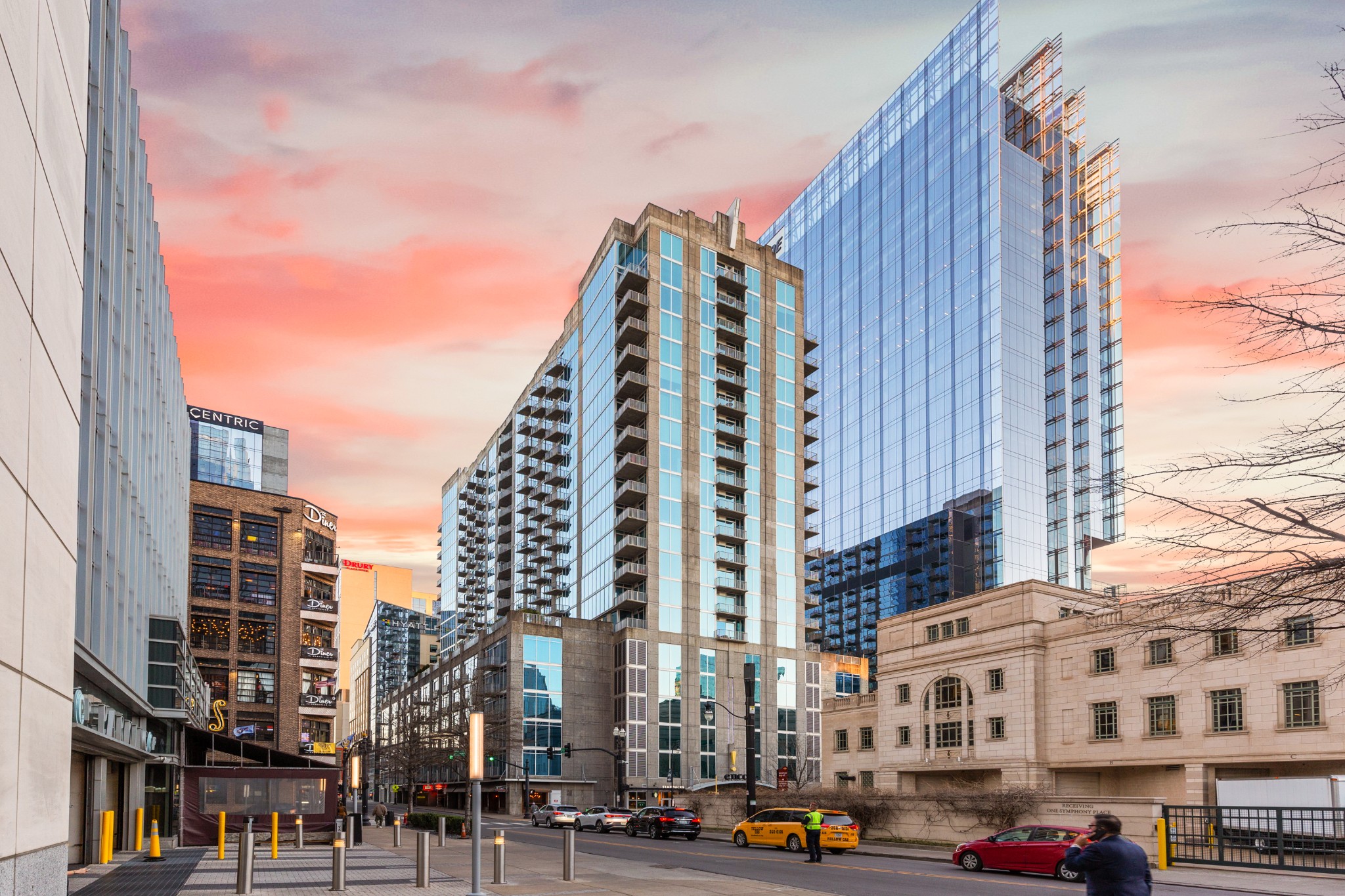 301 Demonbreun St Unit: 921