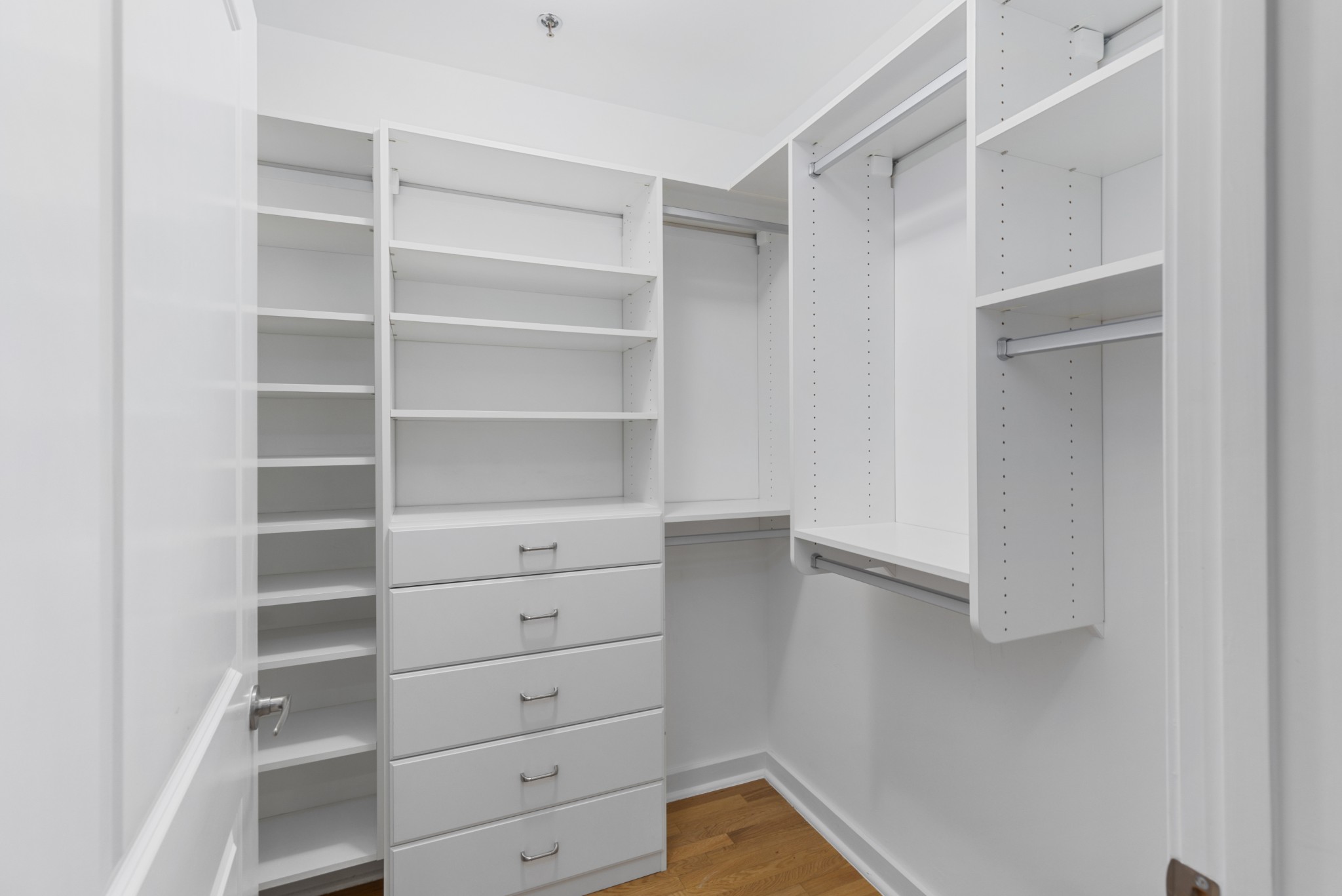 301 Demonbreun St Unit: 921