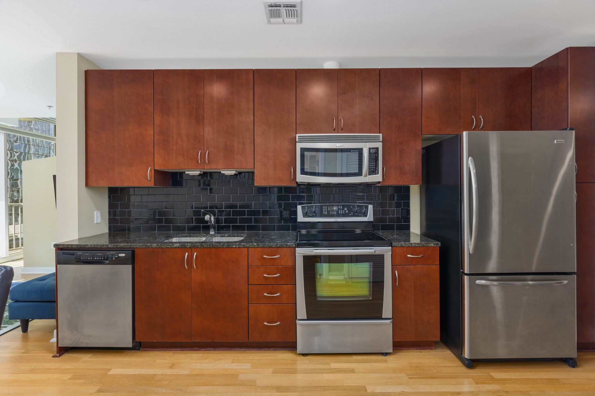 301 Demonbreun St Unit: 921