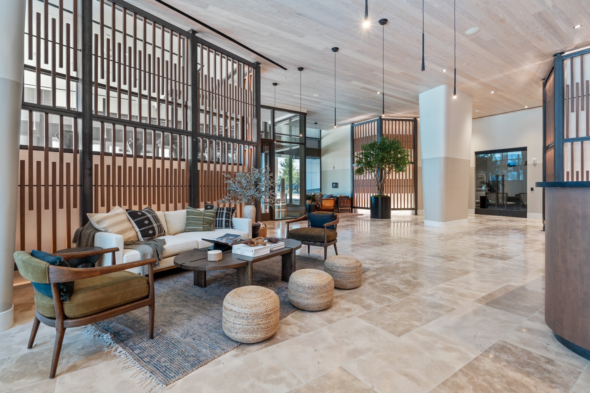 1212 Demonbreun St Unit: 1615