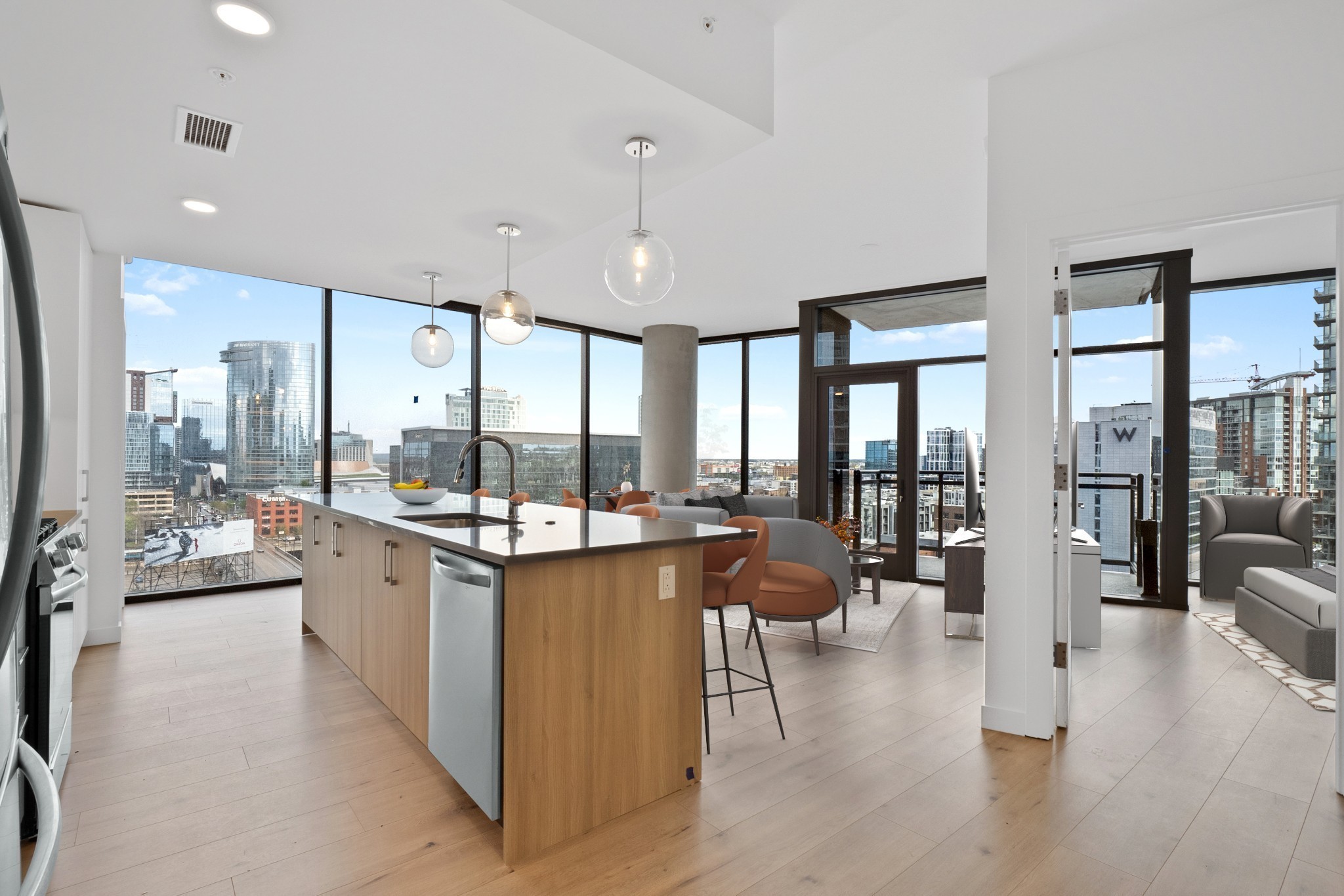 1212 Demonbreun St Unit: 1615