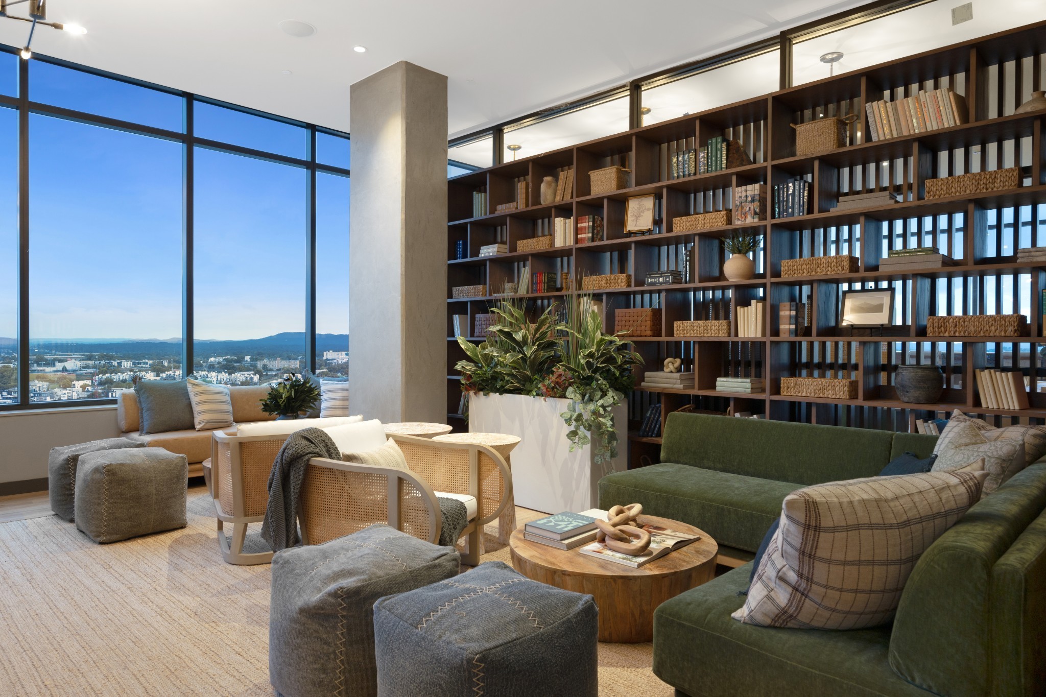 1212 Demonbreun St Unit: 1615