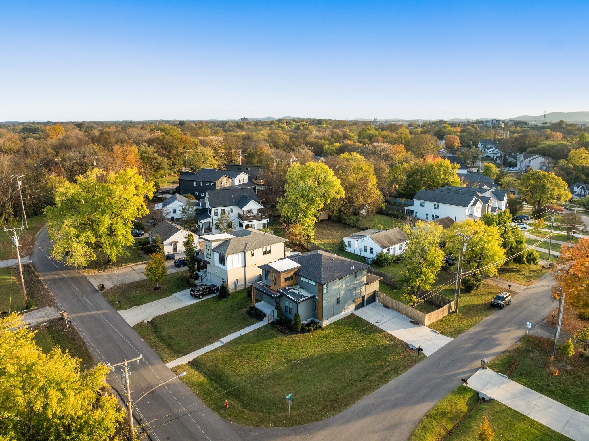 2000 Rosemary Ln