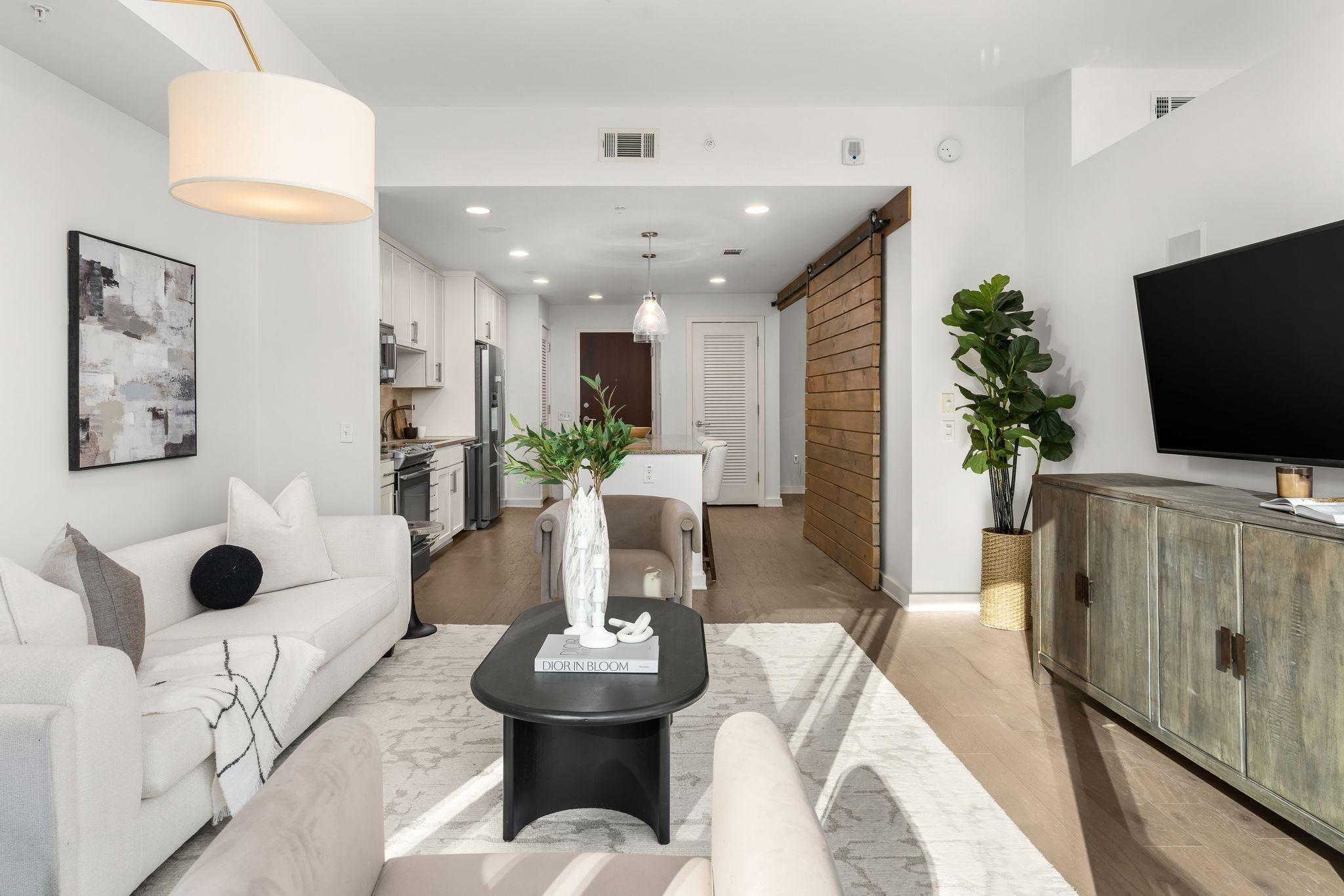 1212 Laurel St Unit: 1114