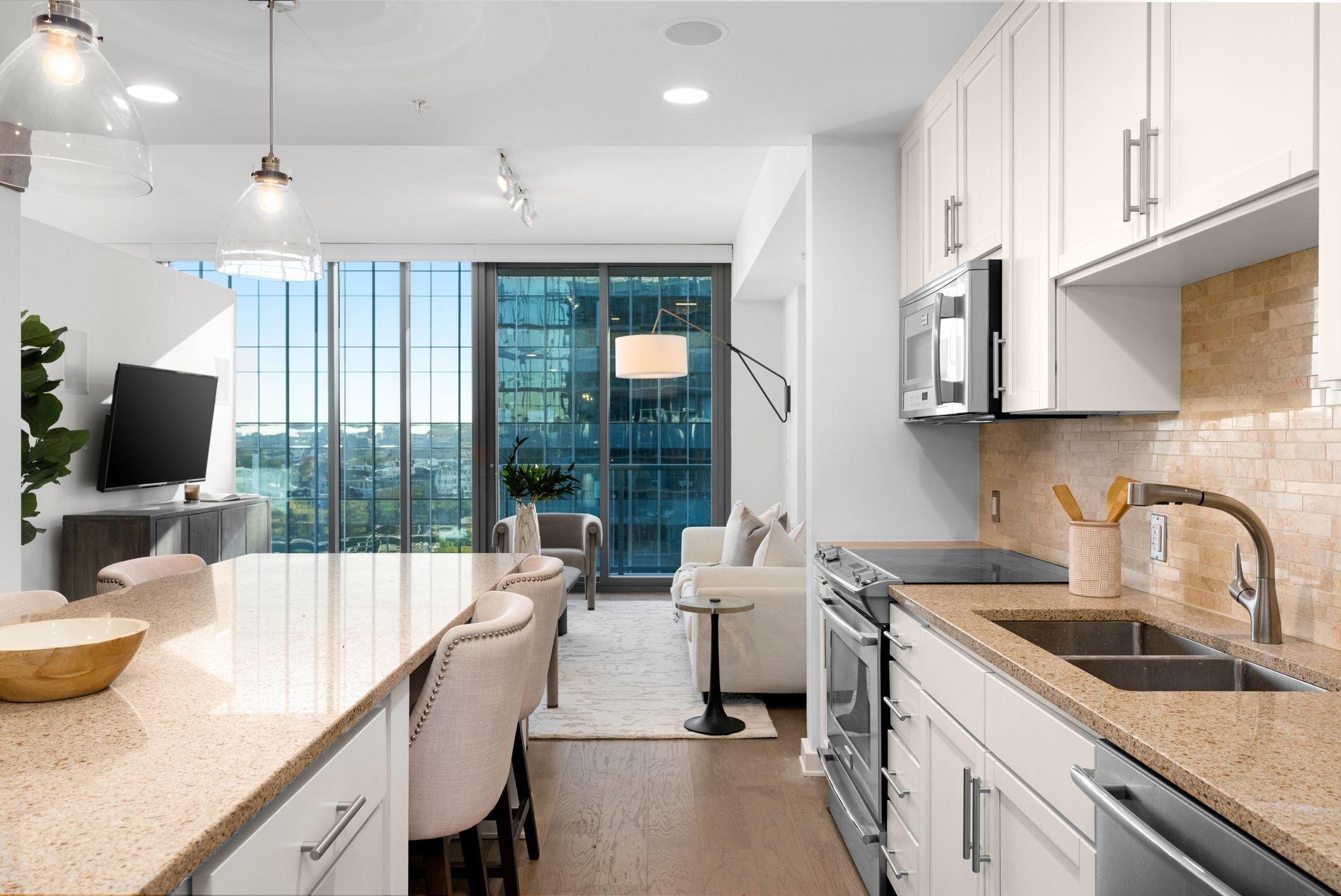1212 Laurel St Unit: 1114