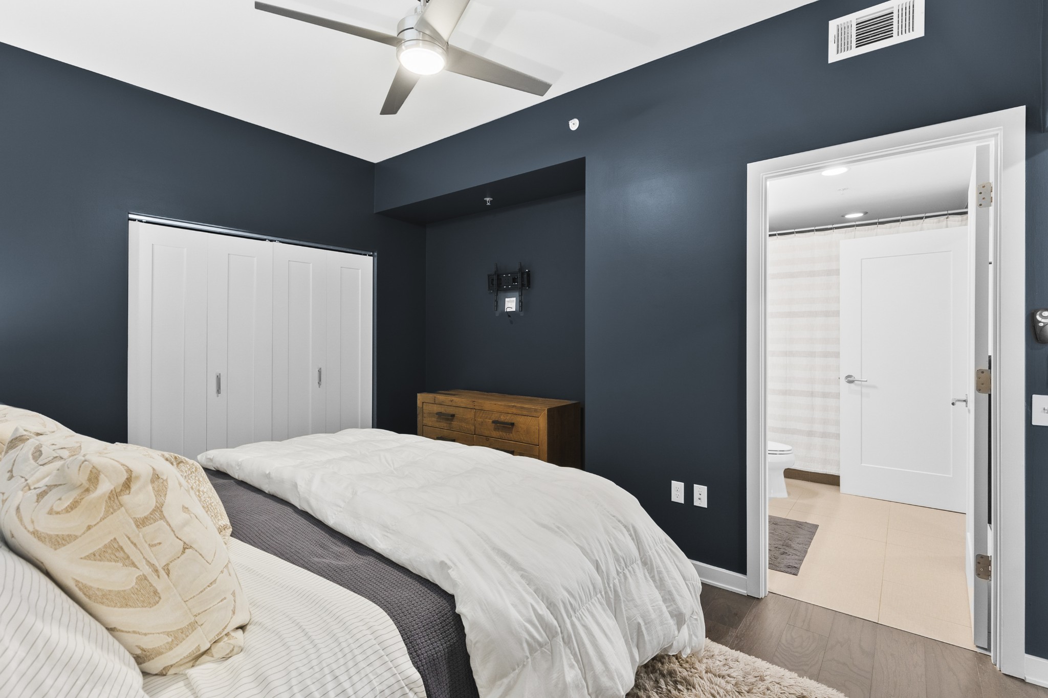 1212 Laurel St Unit: 1109