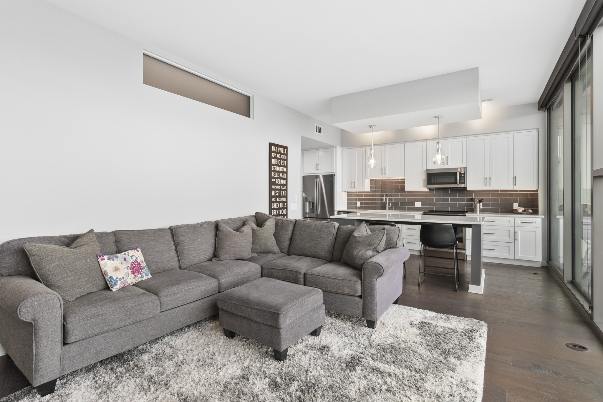 1212 Laurel St Unit: 1109