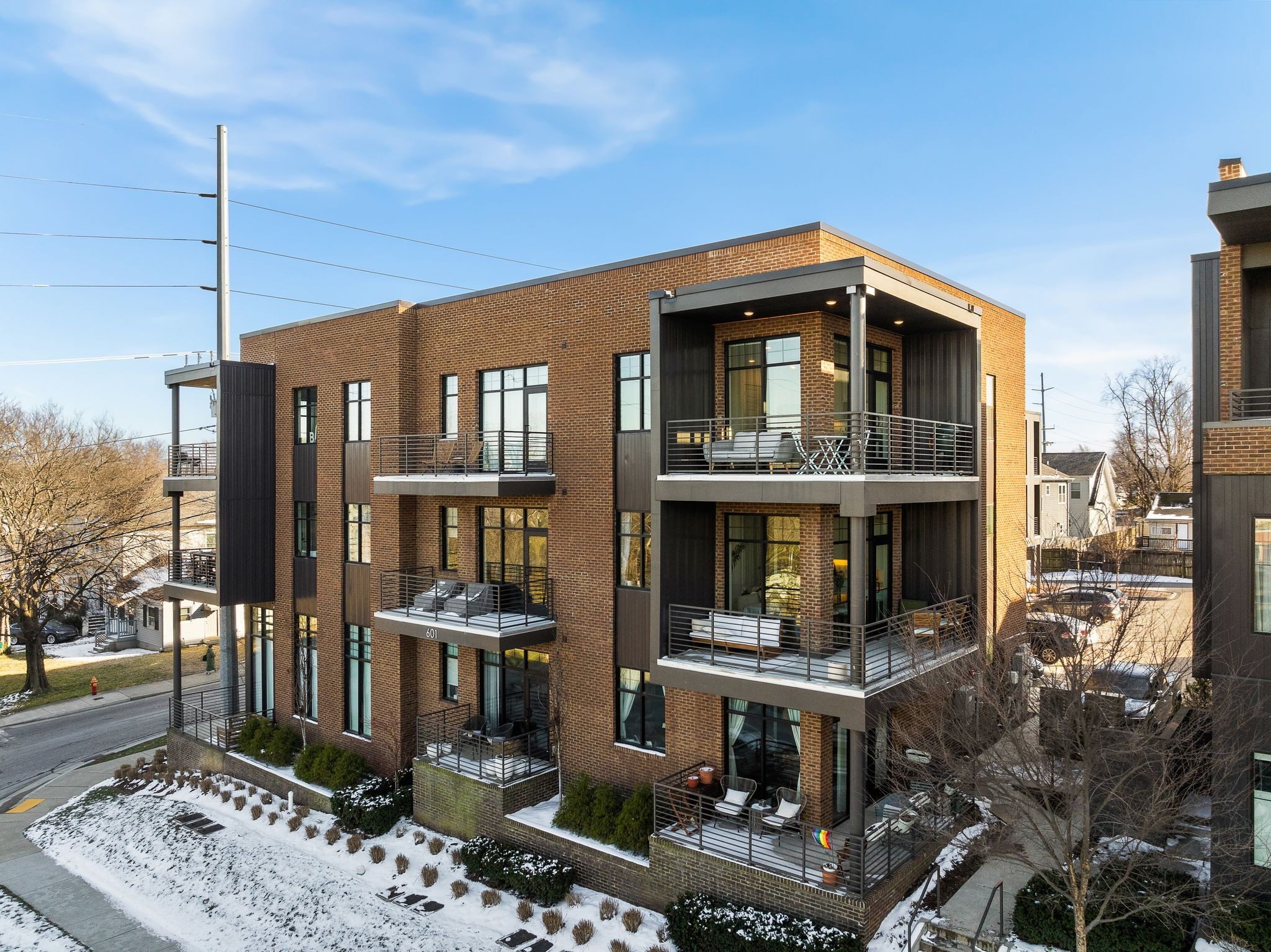 601 Hamilton Ave Unit: 303