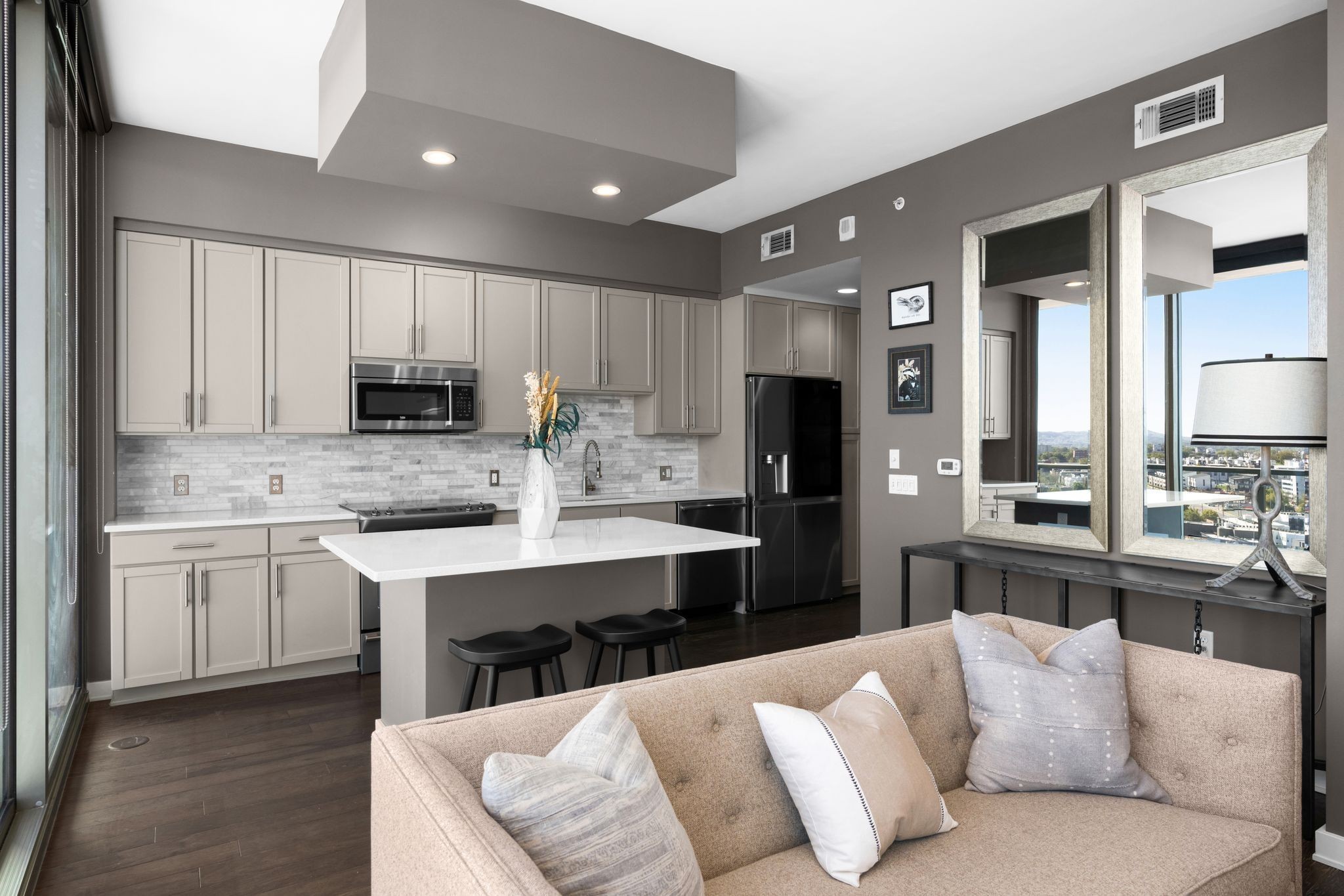 1212 Laurel St Unit: 1911