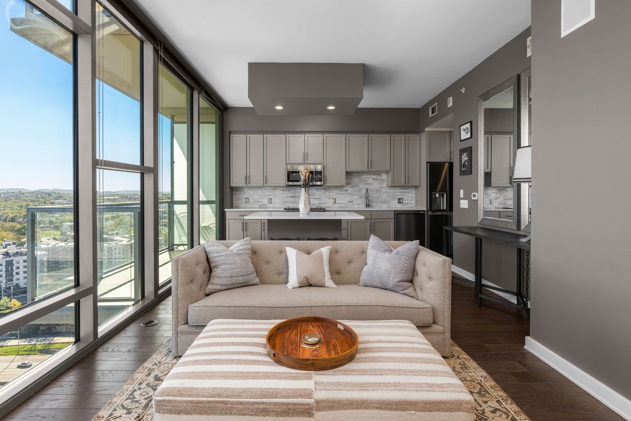 1212 Laurel St Unit: 1911