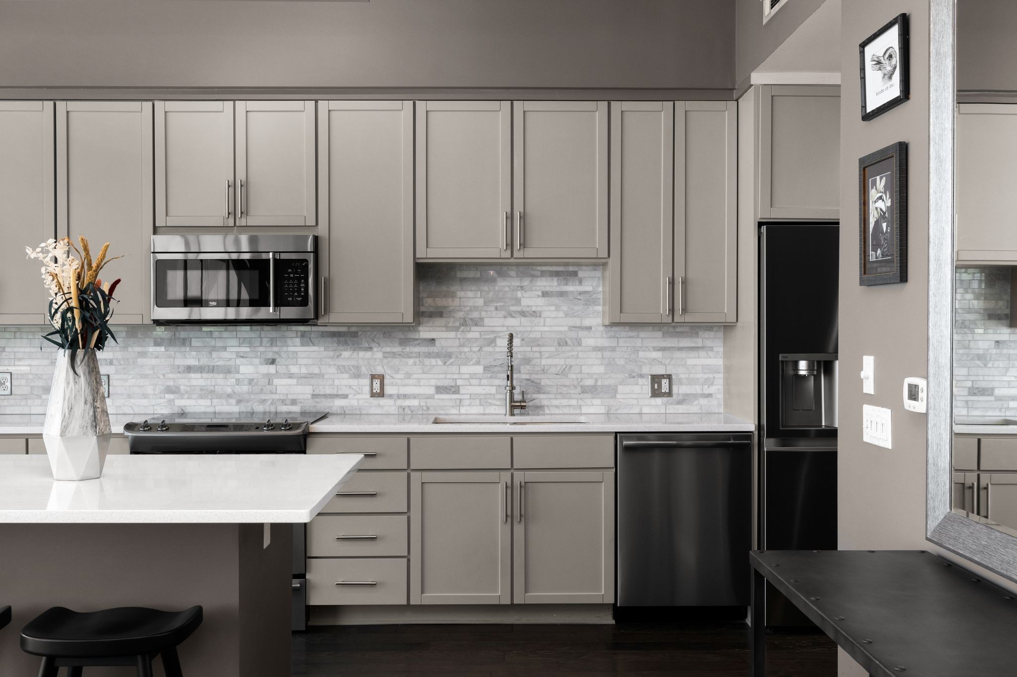 1212 Laurel St Unit: 1911