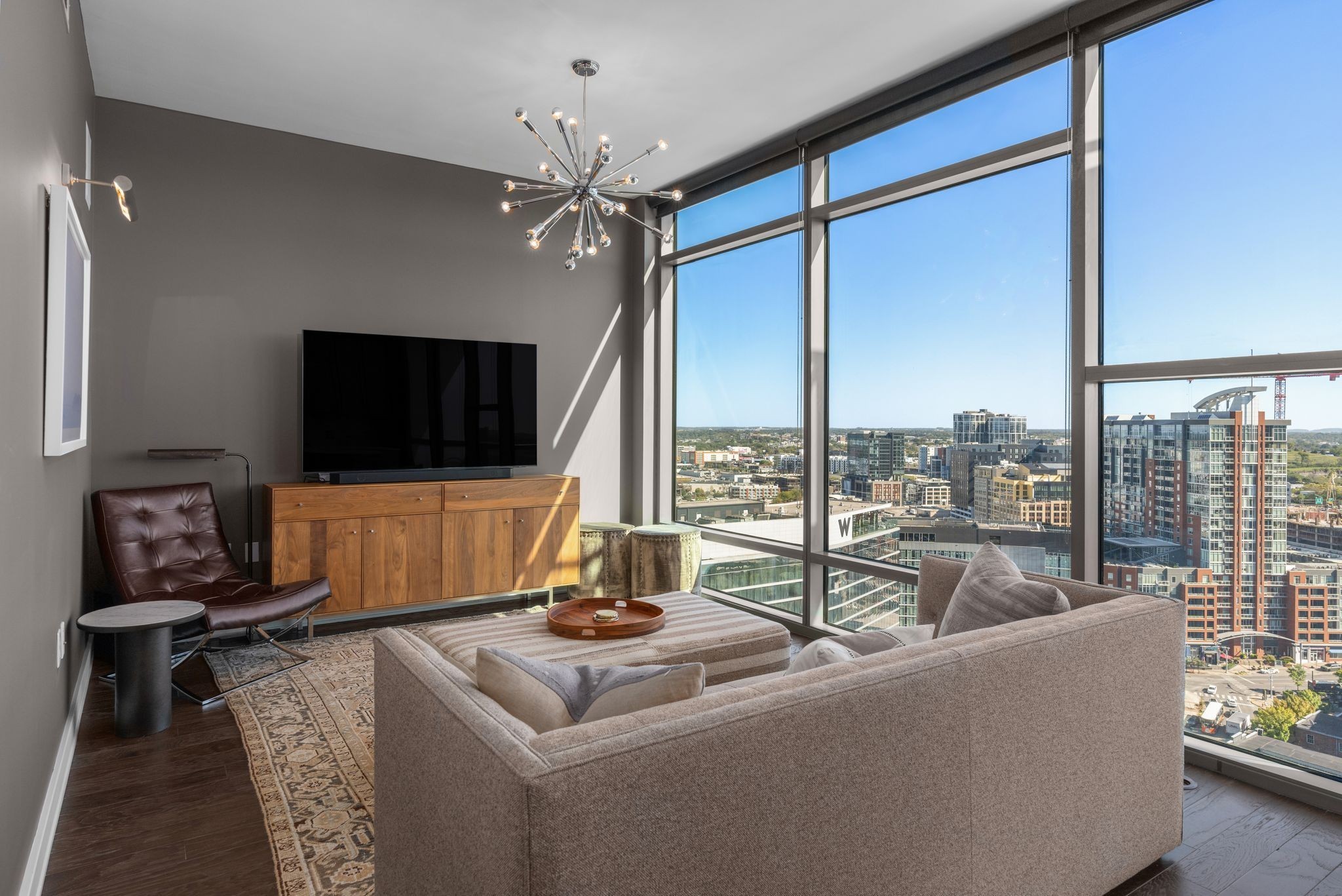 1212 Laurel St Unit: 1911