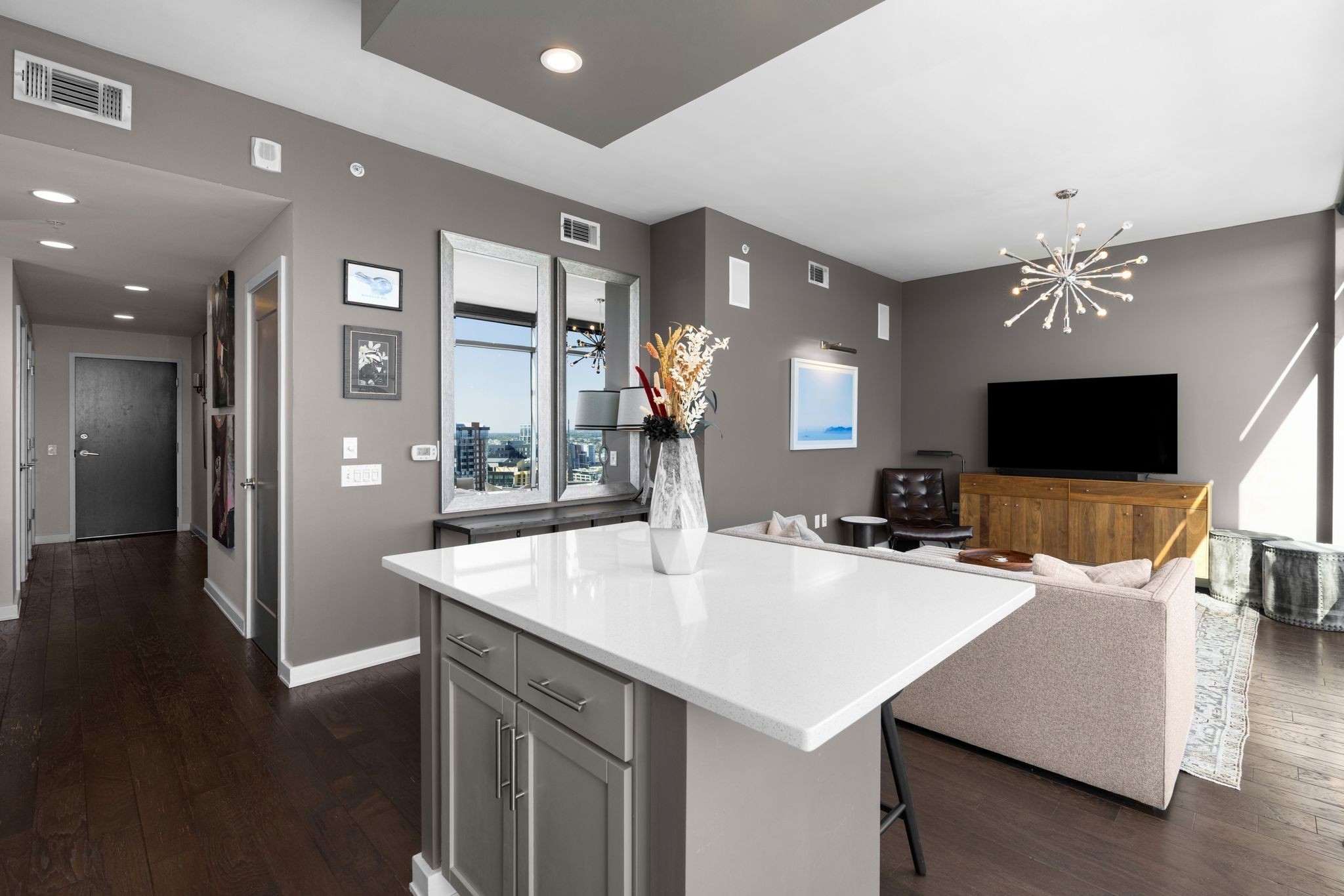 1212 Laurel St Unit: 1911