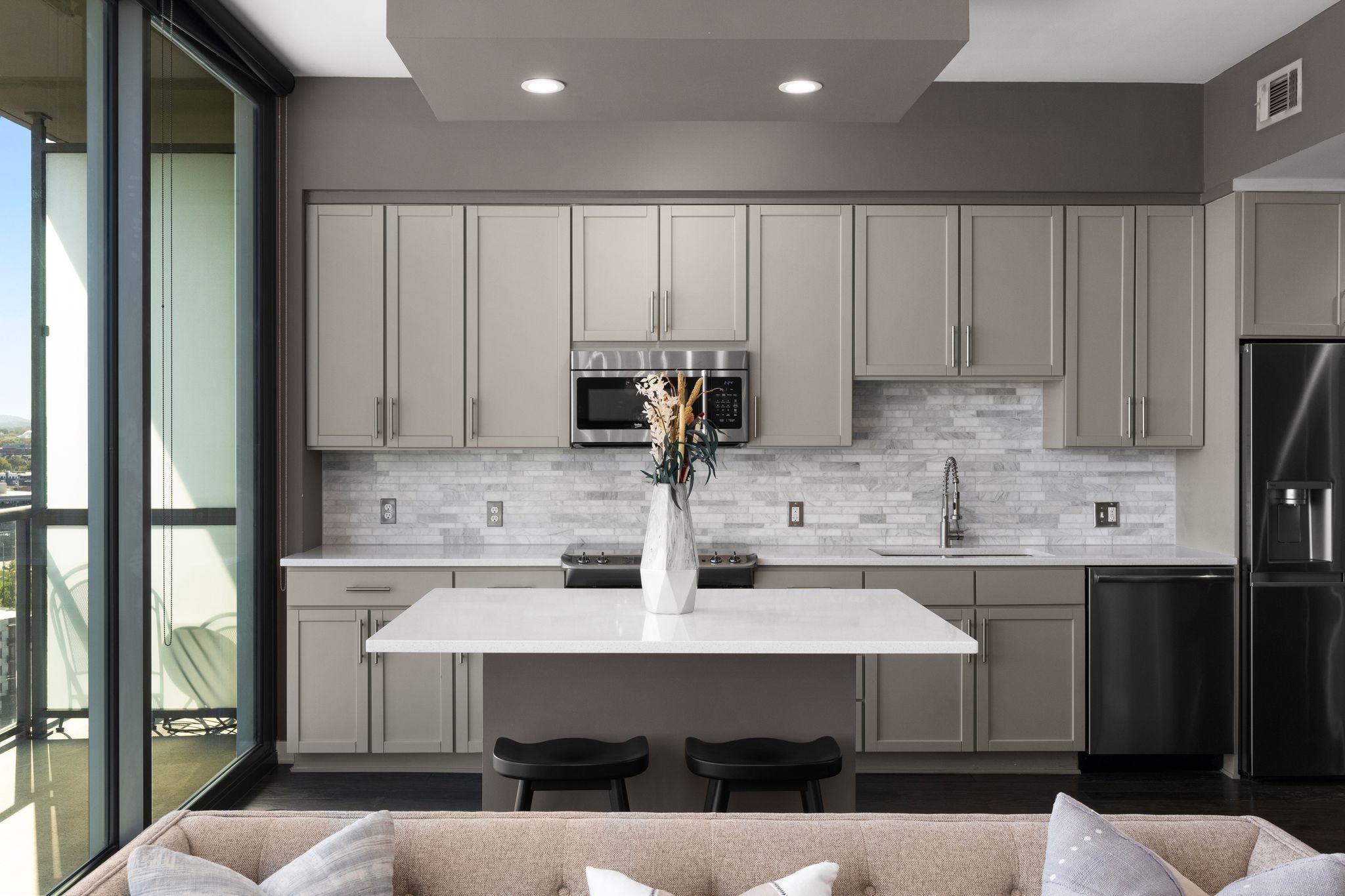 1212 Laurel St Unit: 1911