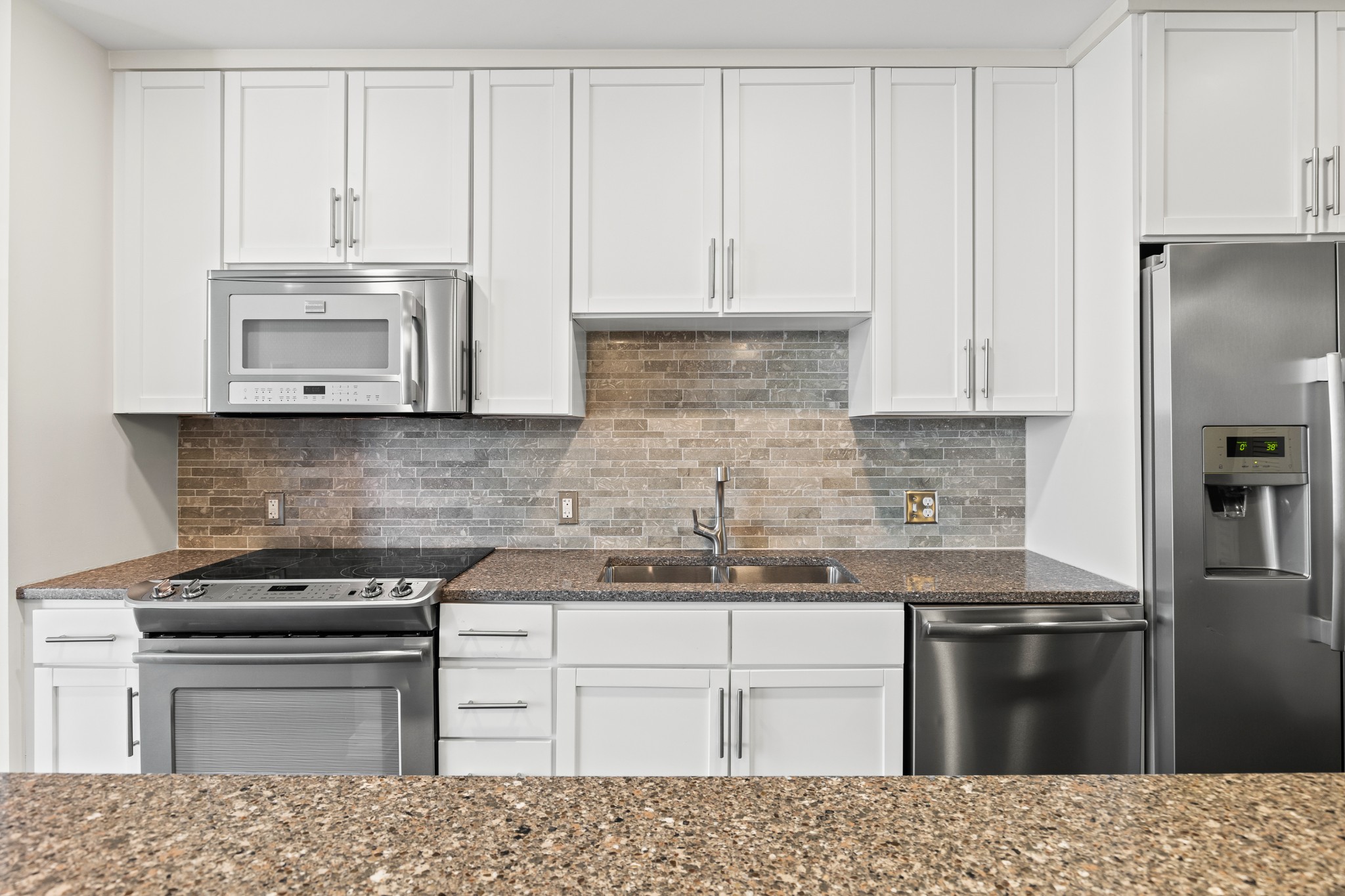 1212 Laurel St Unit: 1214