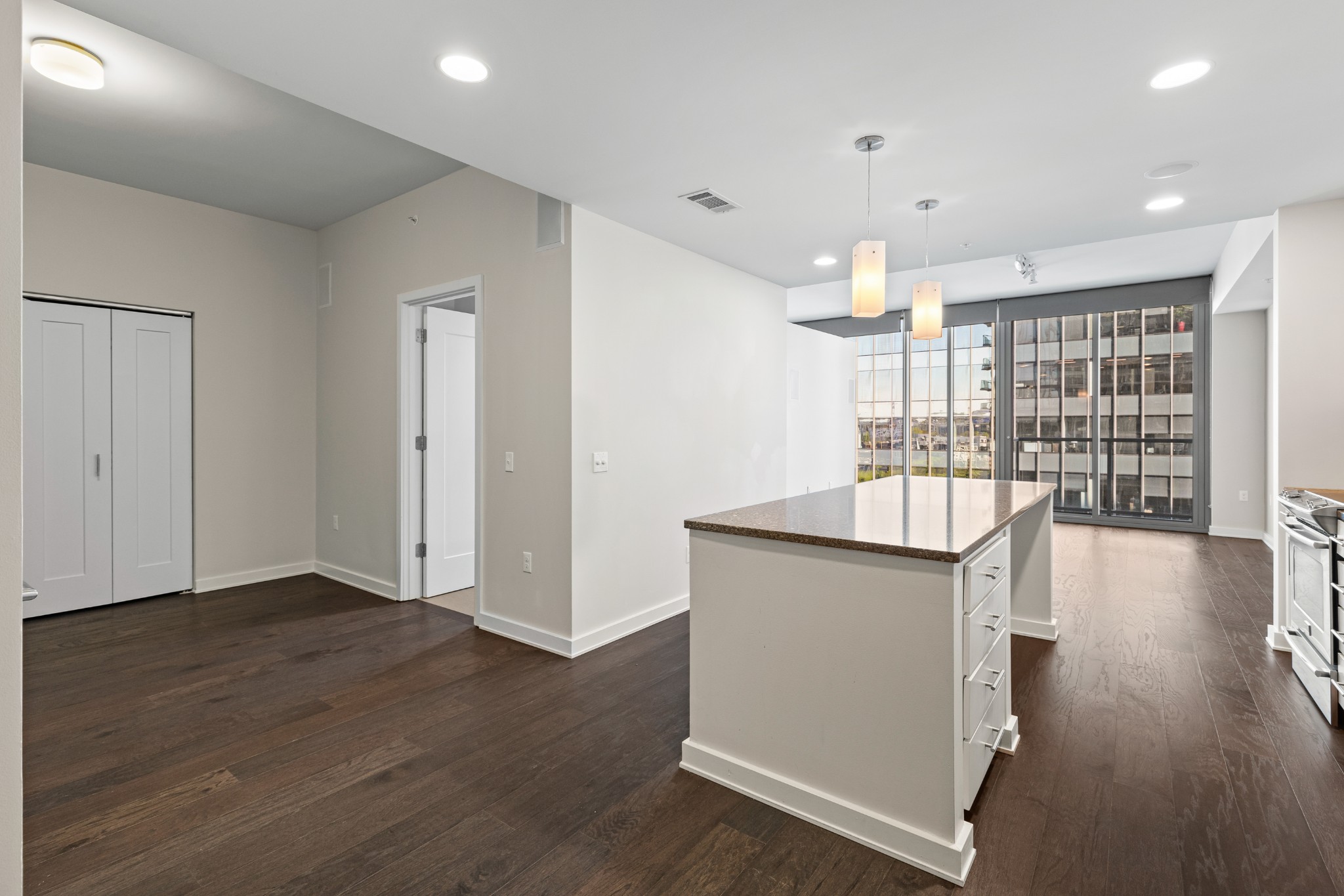 1212 Laurel St Unit: 1214