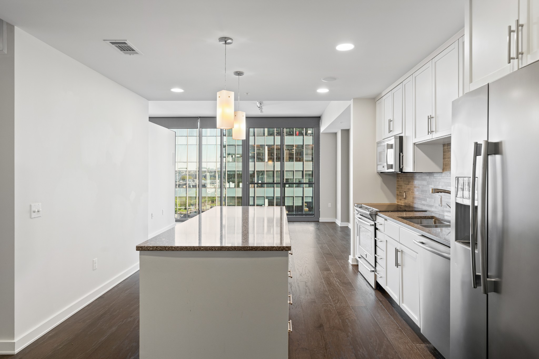 1212 Laurel St Unit: 1214